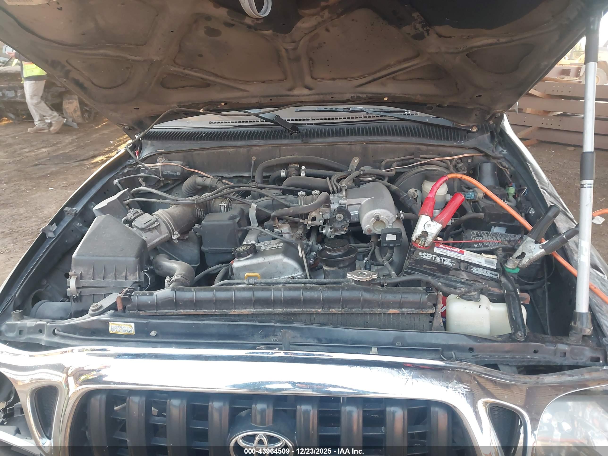 TOYOTA TACOMA image 10