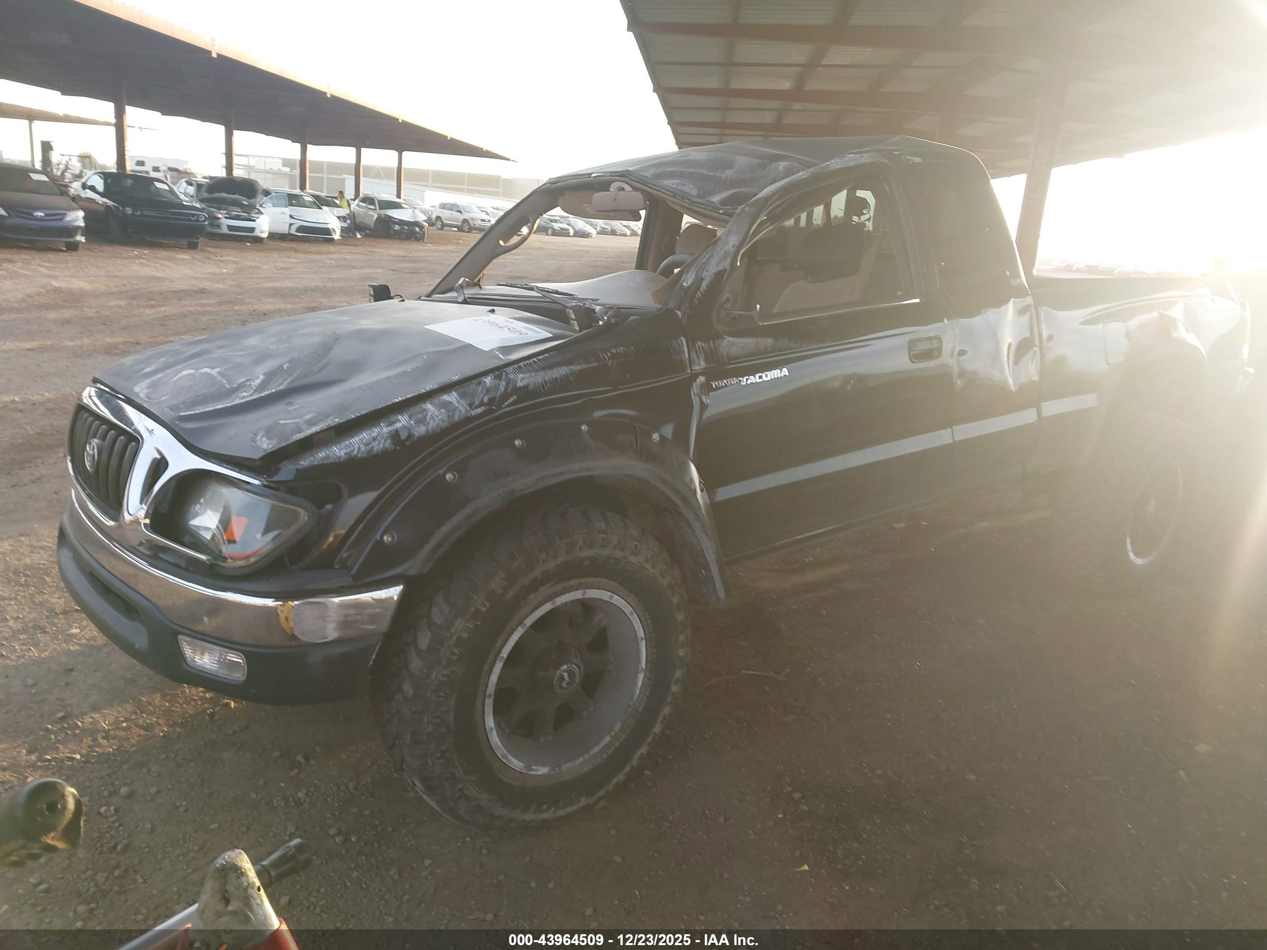 TOYOTA TACOMA image 2