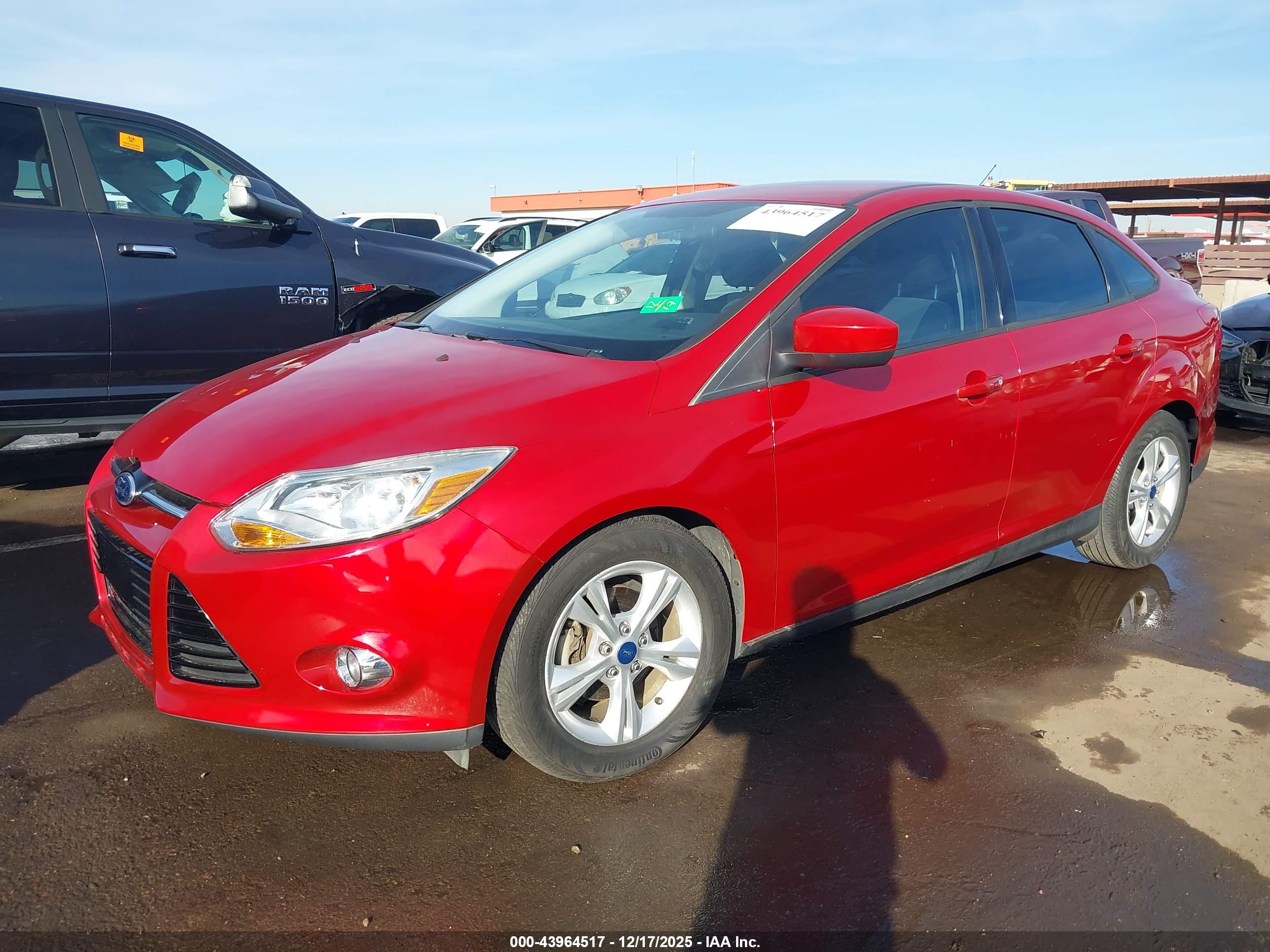 FORD FOCUS image 2