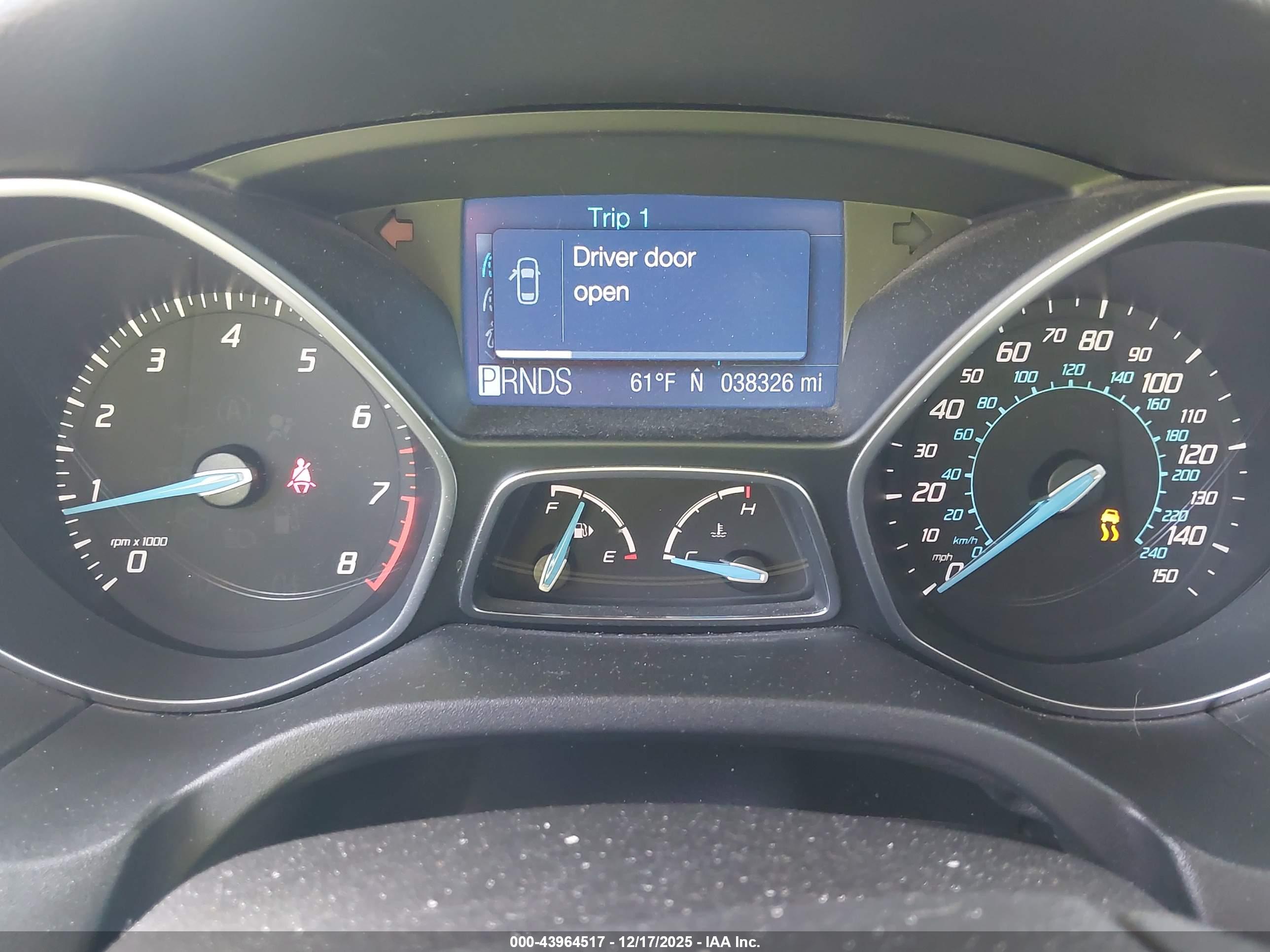 FORD FOCUS image 7