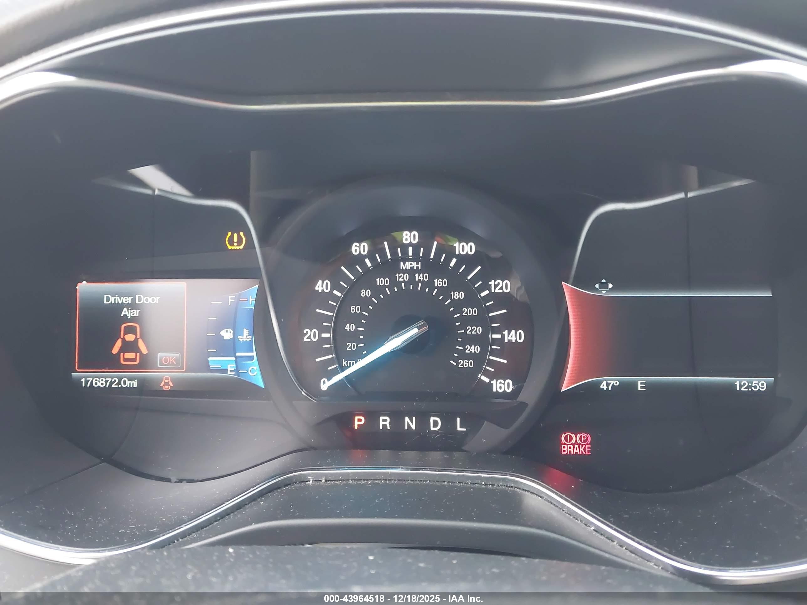 FORD FUSION image 7