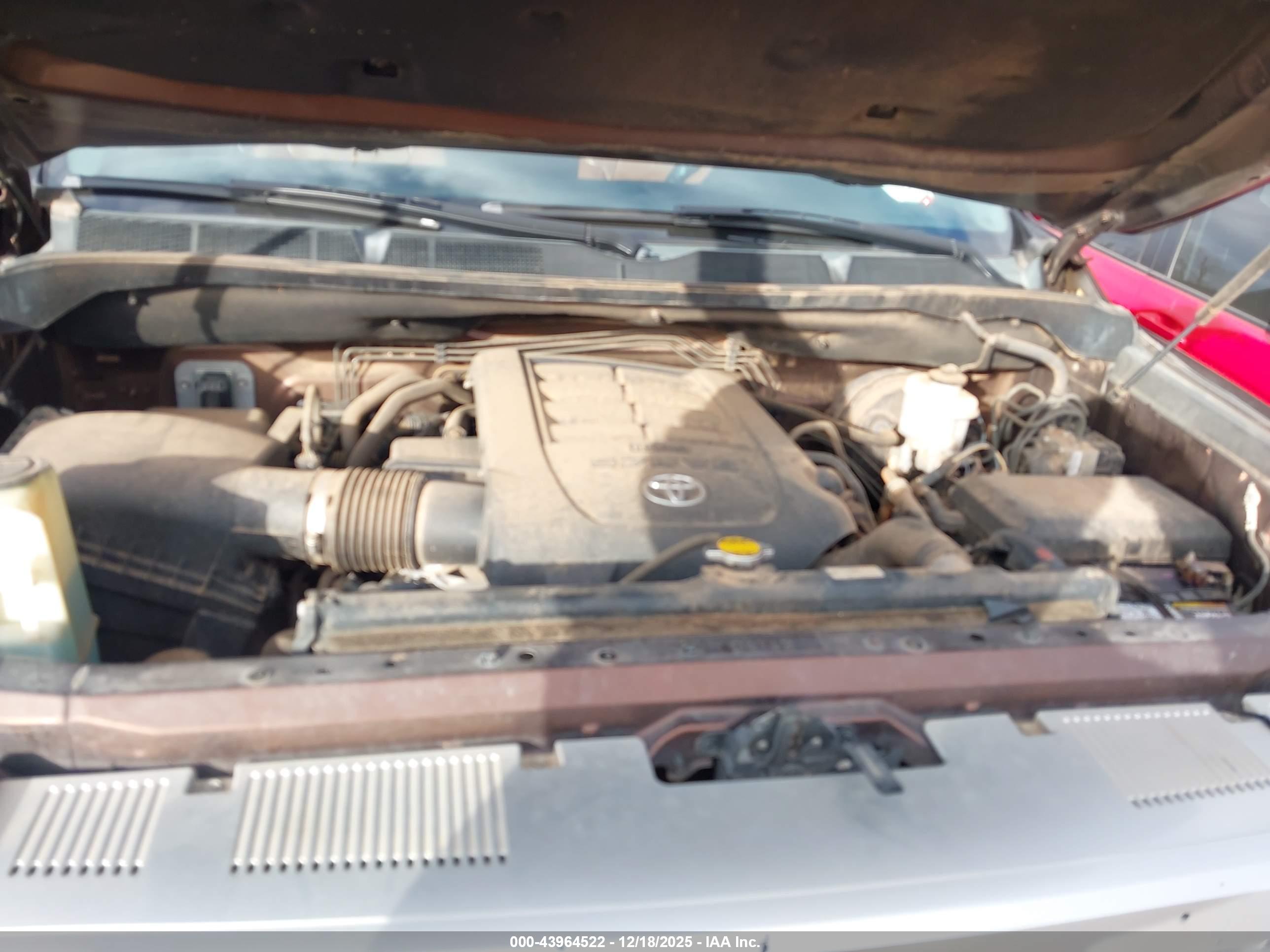 TOYOTA TUNDRA image 10