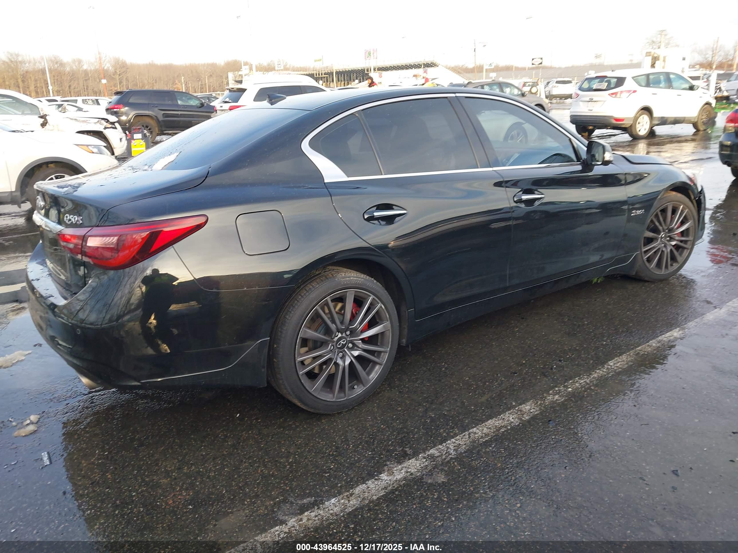 INFINITI Q50 image 4