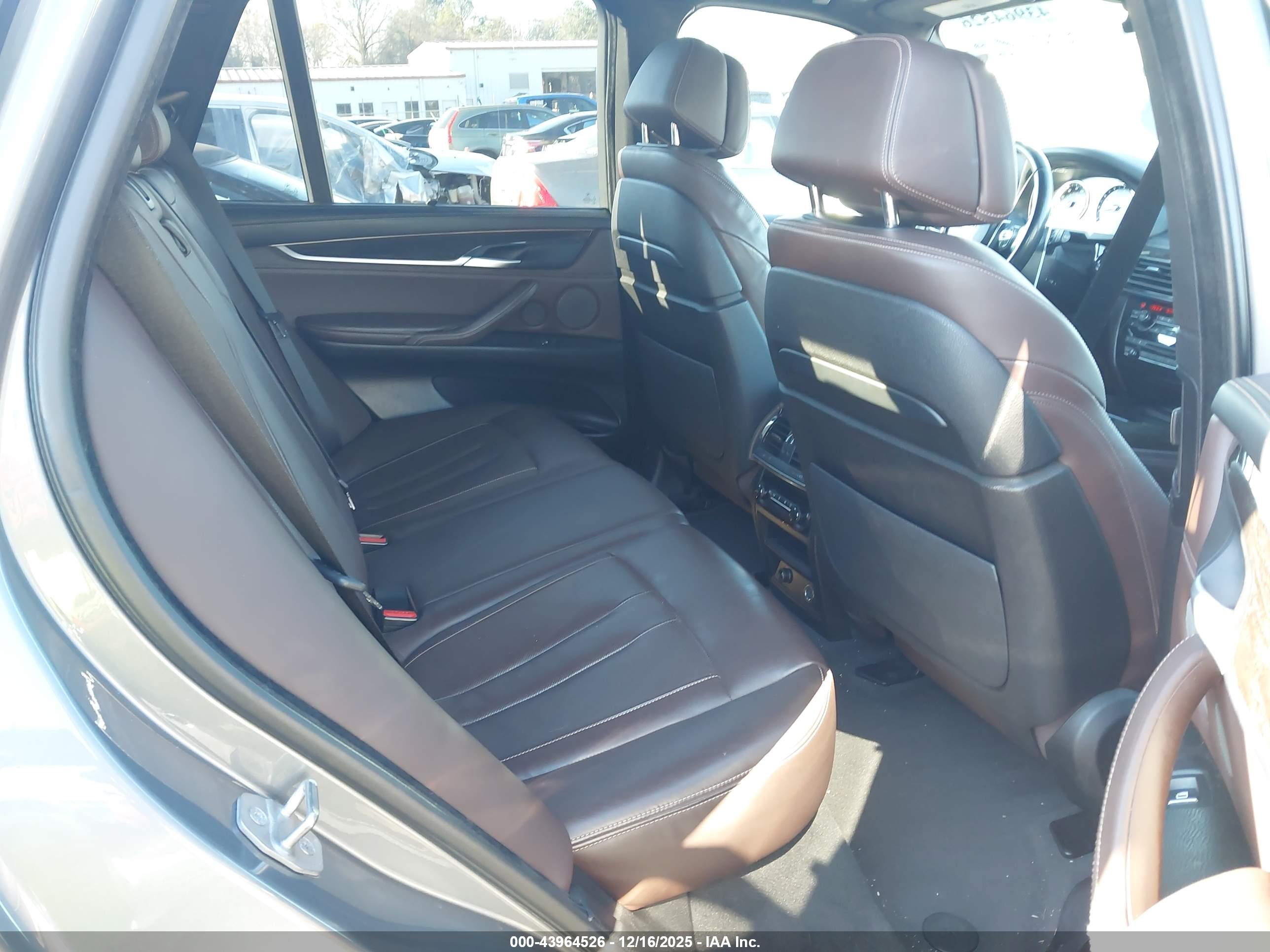 BMW X5 image 8