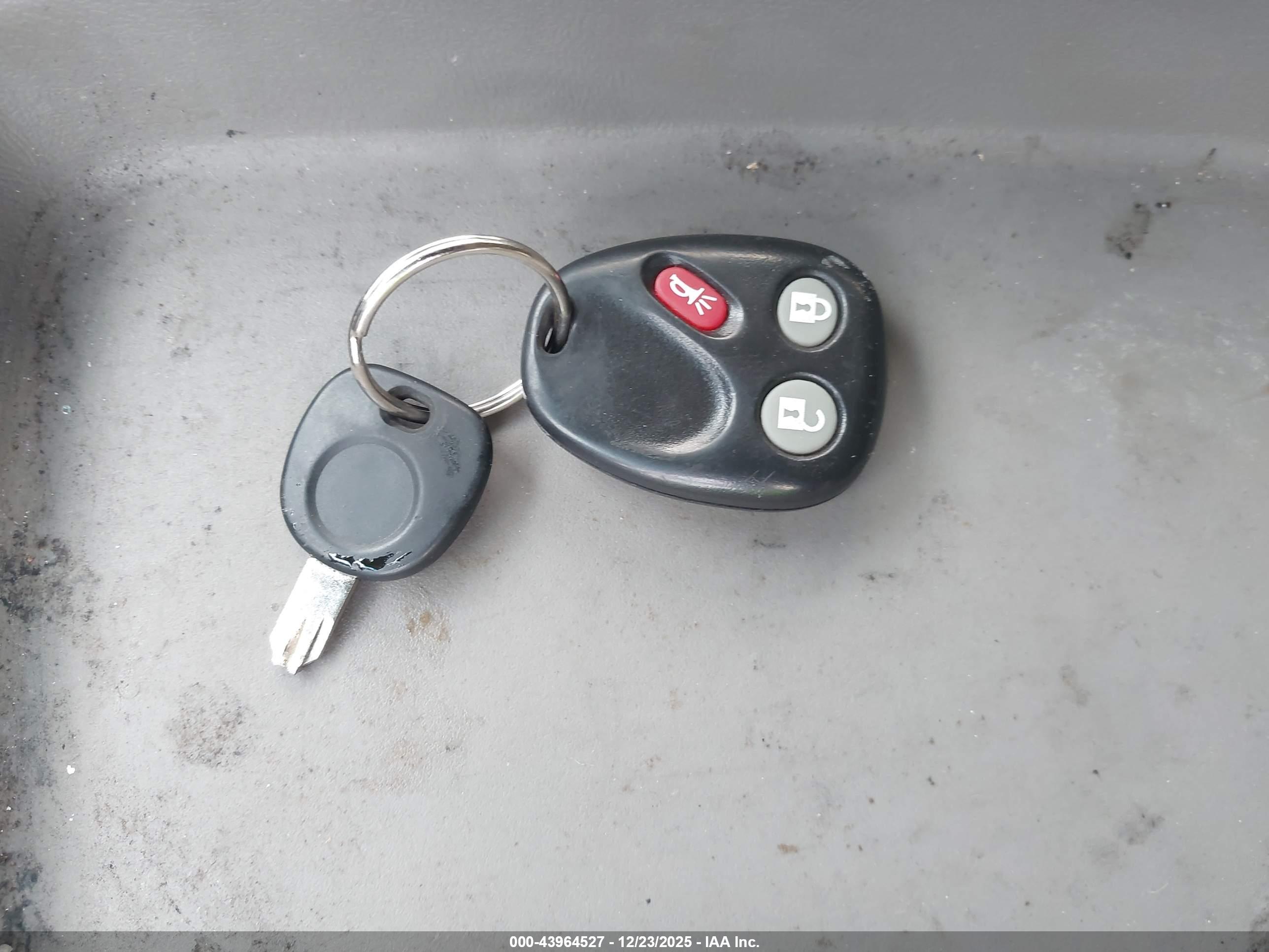 GMC YUKON image 11