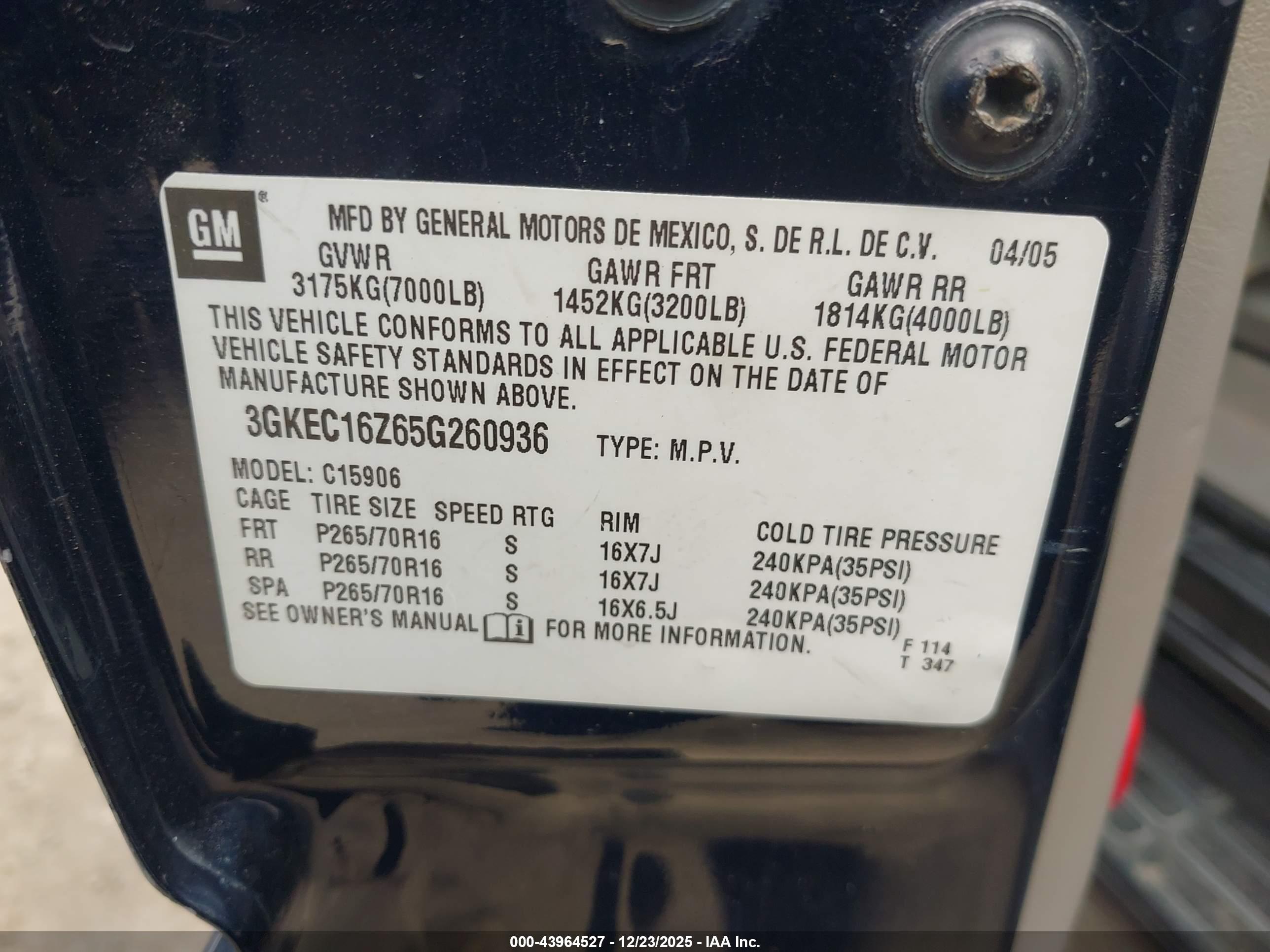 GMC YUKON image 9