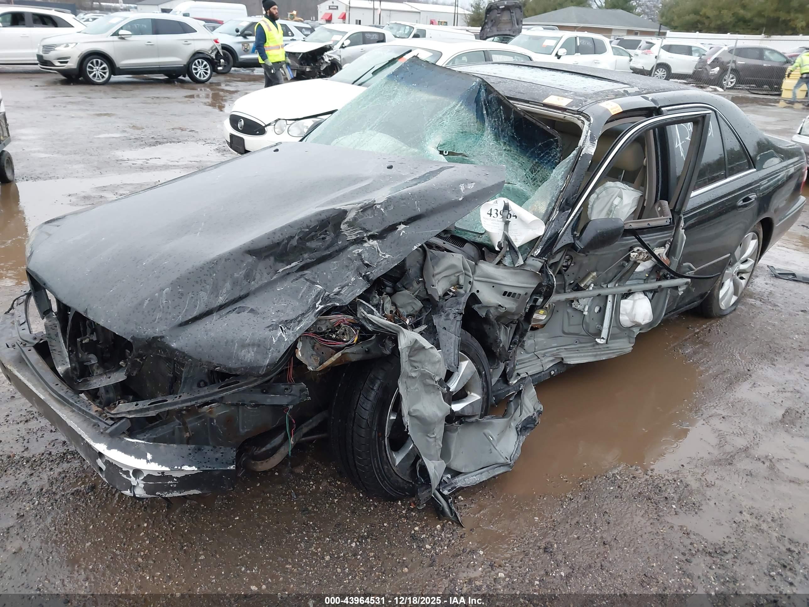 INFINITI Q45 image 2
