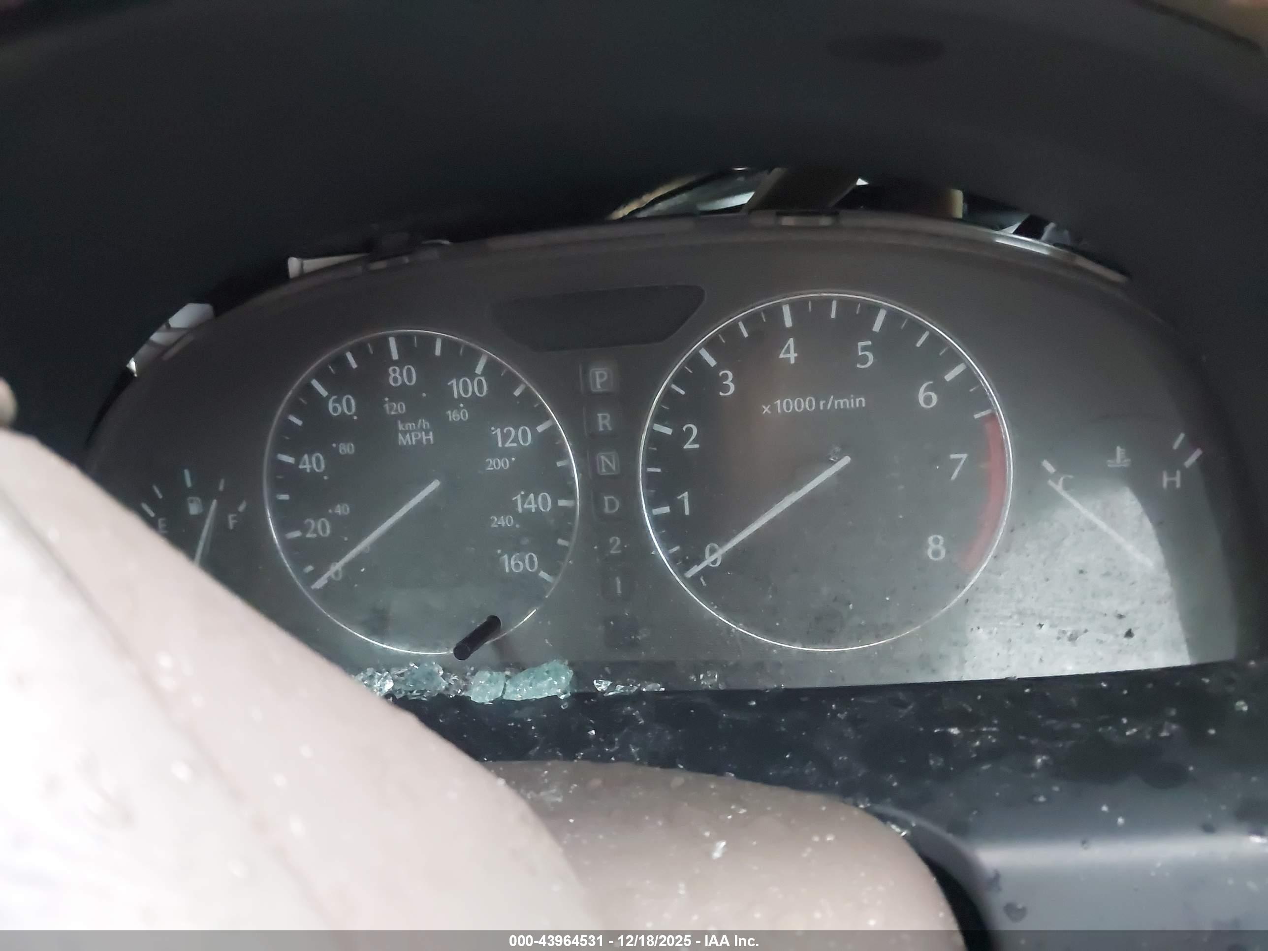 INFINITI Q45 image 7