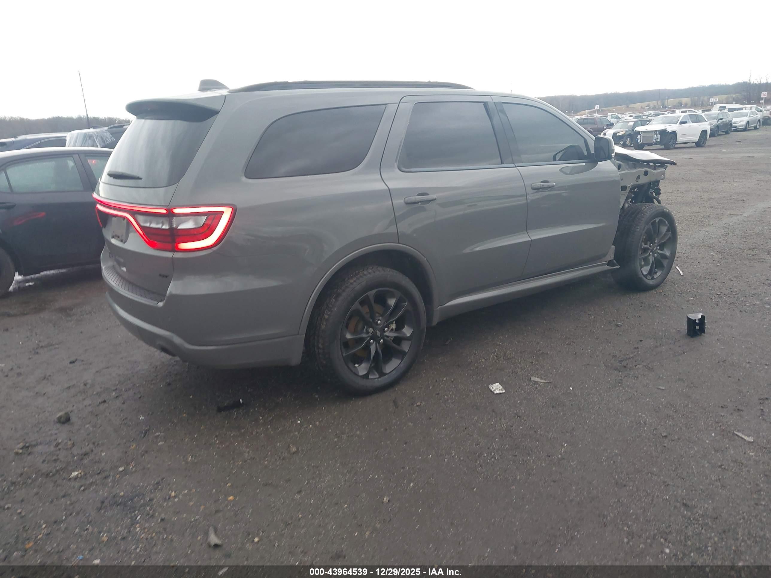 DODGE DURANGO image 4