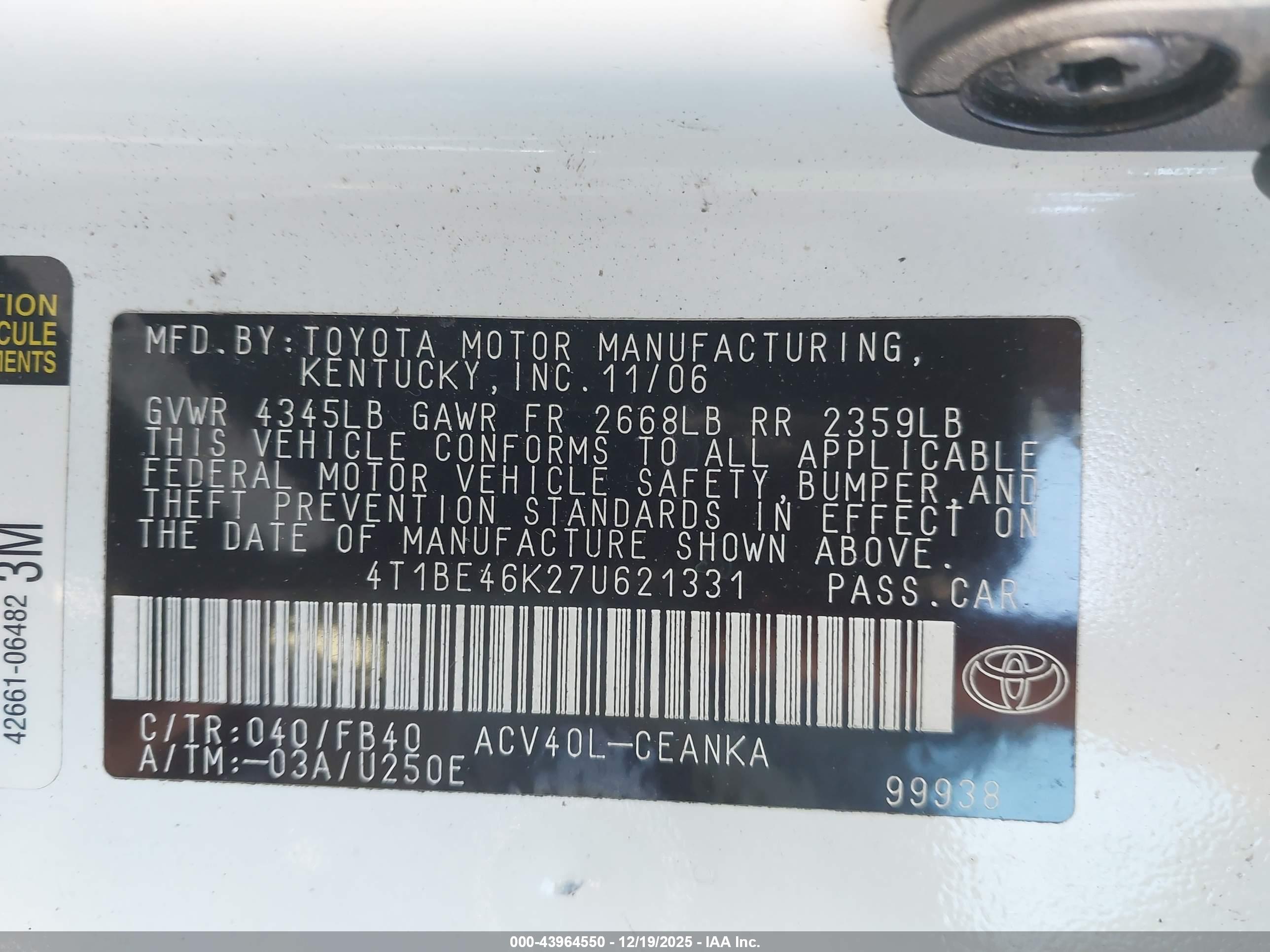 TOYOTA CAMRY image 9