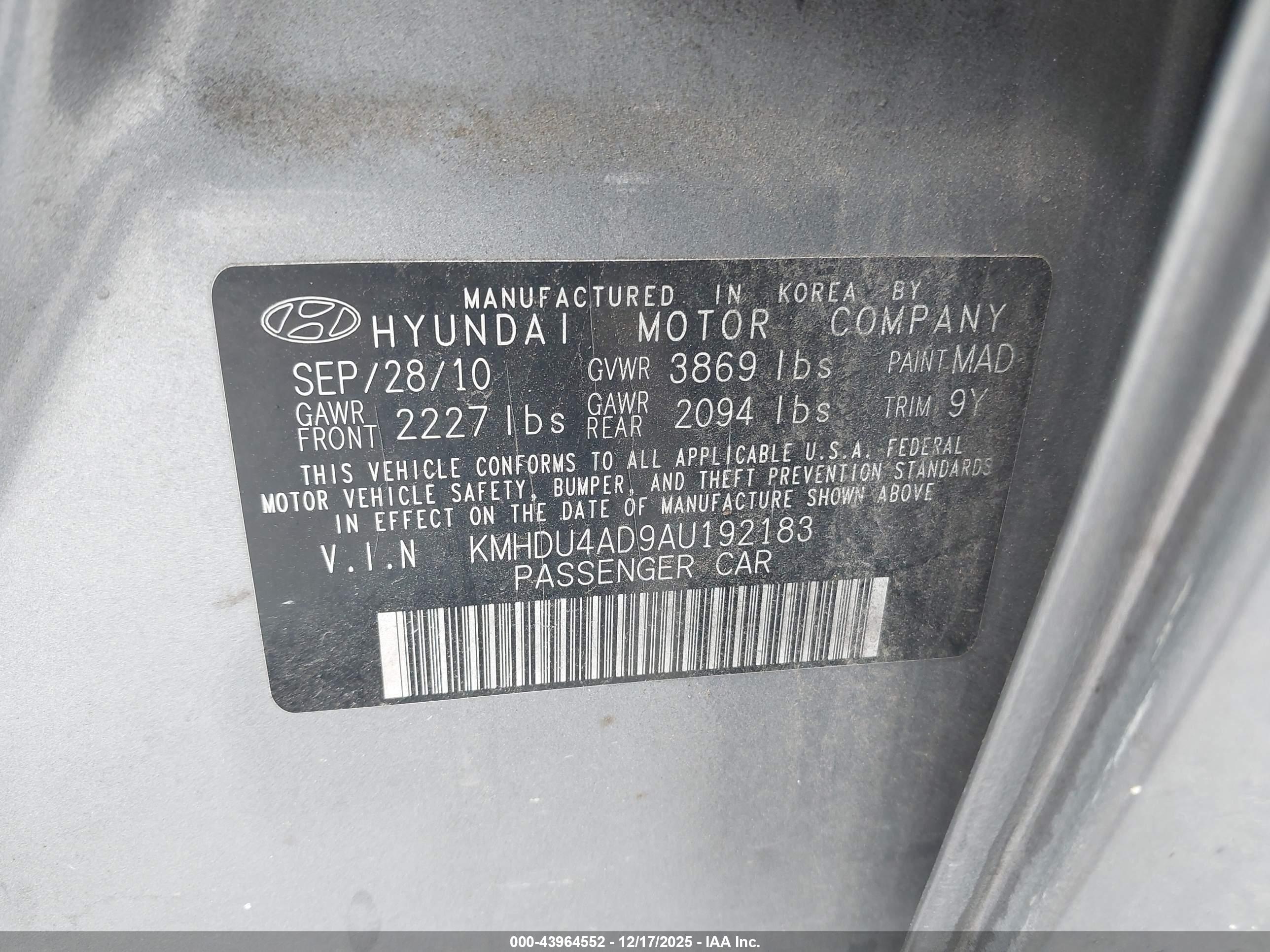 HYUNDAI ELANTRA image 9