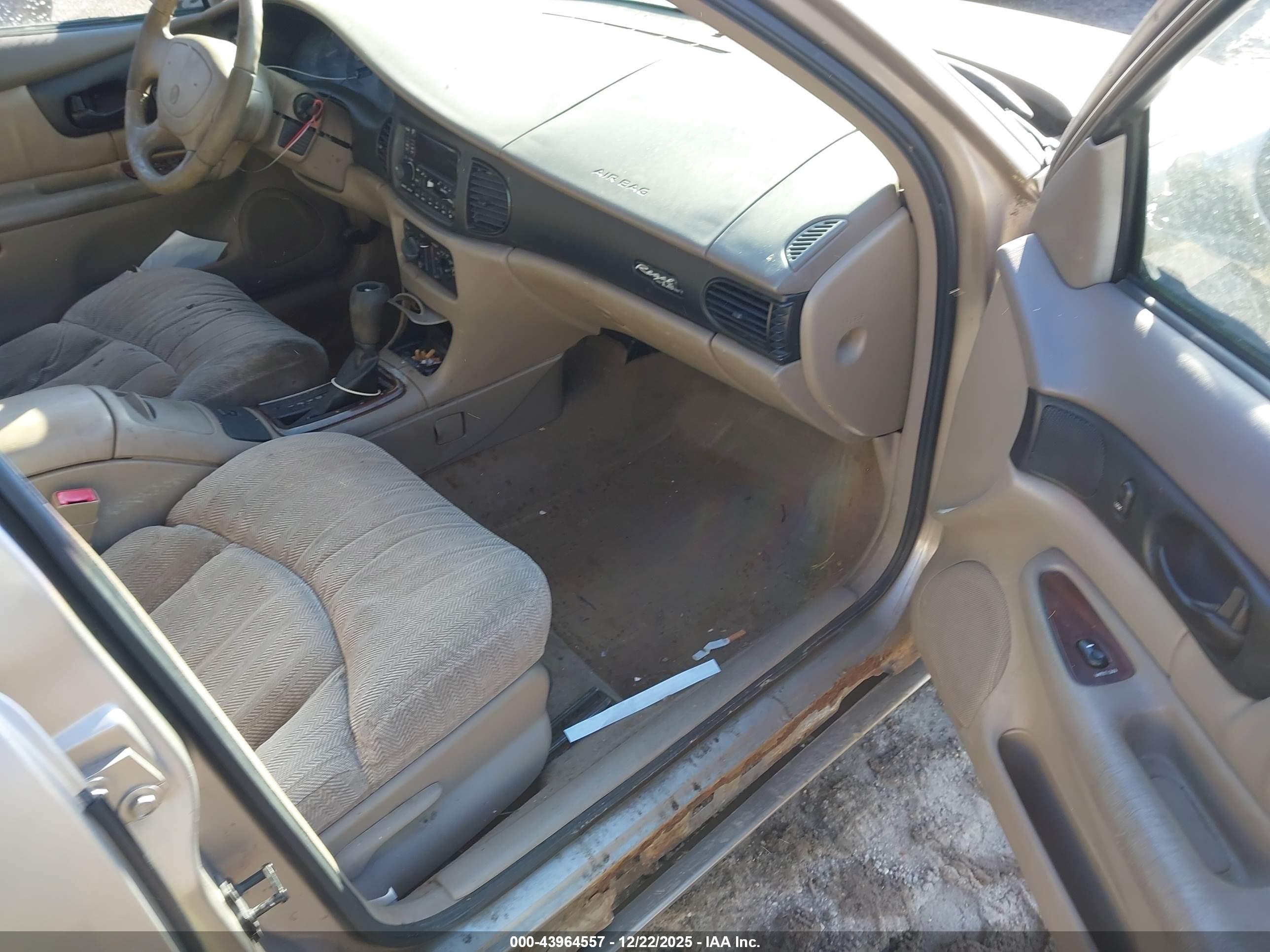 BUICK REGAL image 5