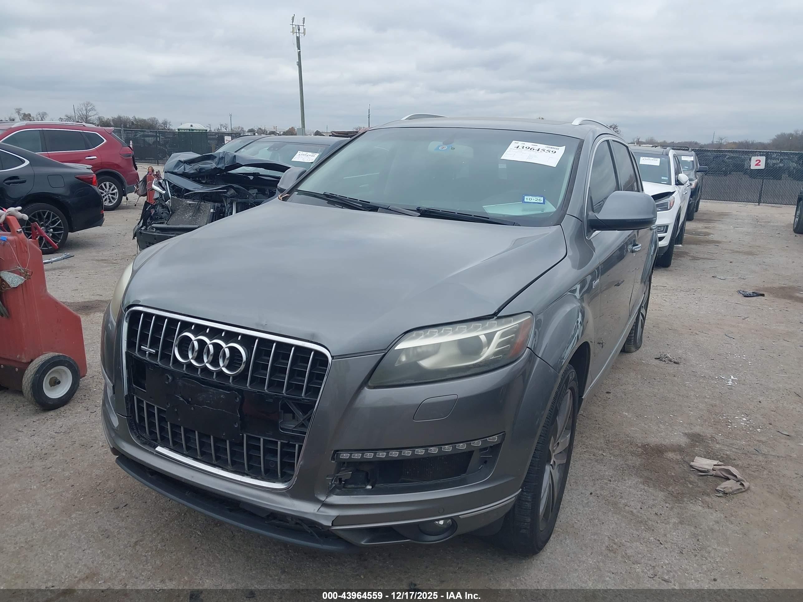 AUDI Q7 image 2