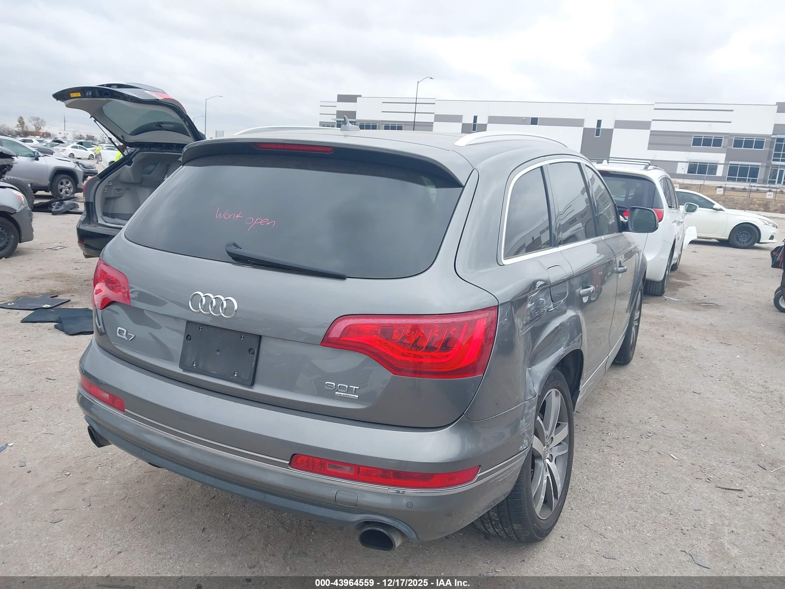 AUDI Q7 image 4