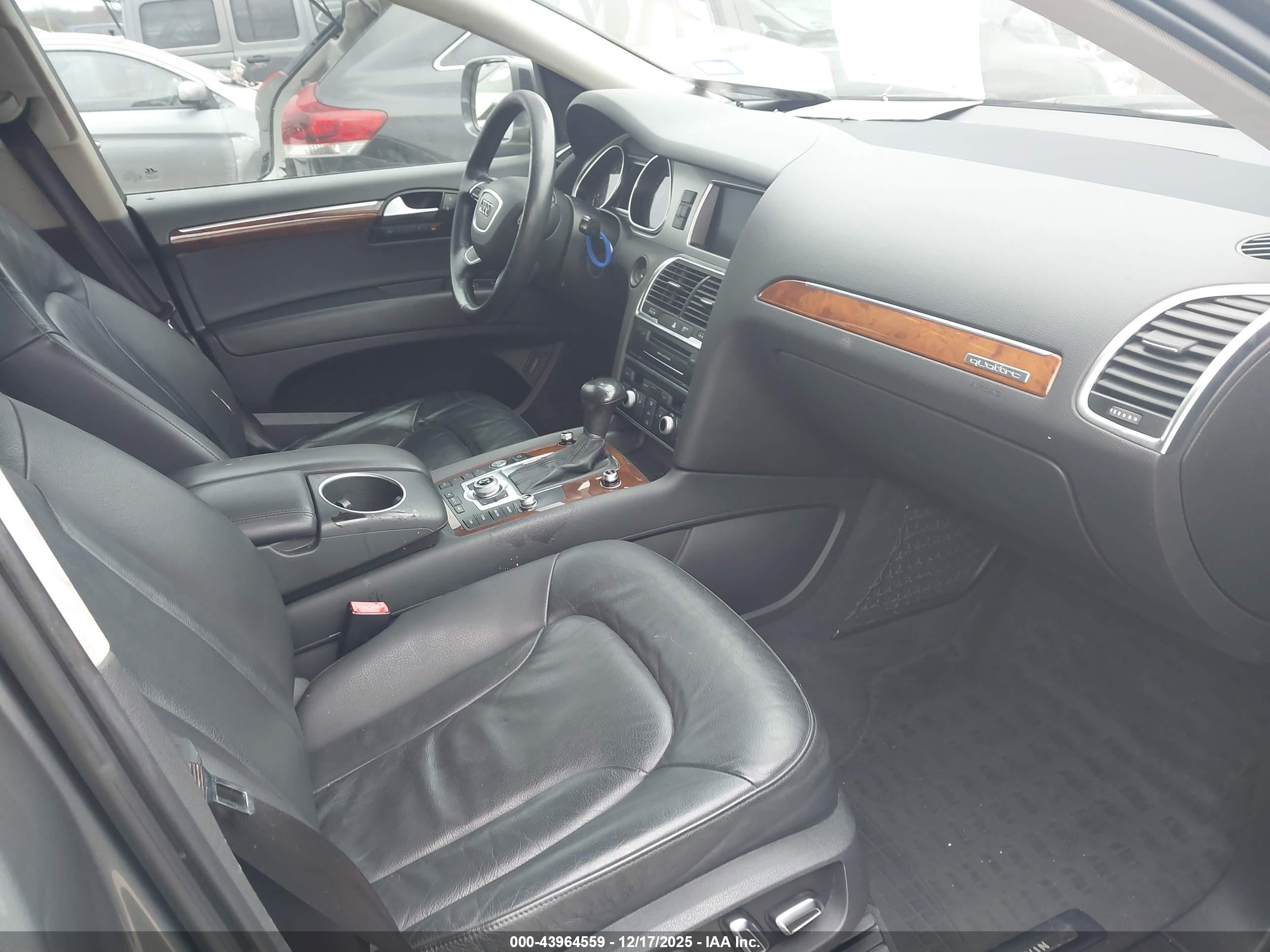 AUDI Q7 image 5