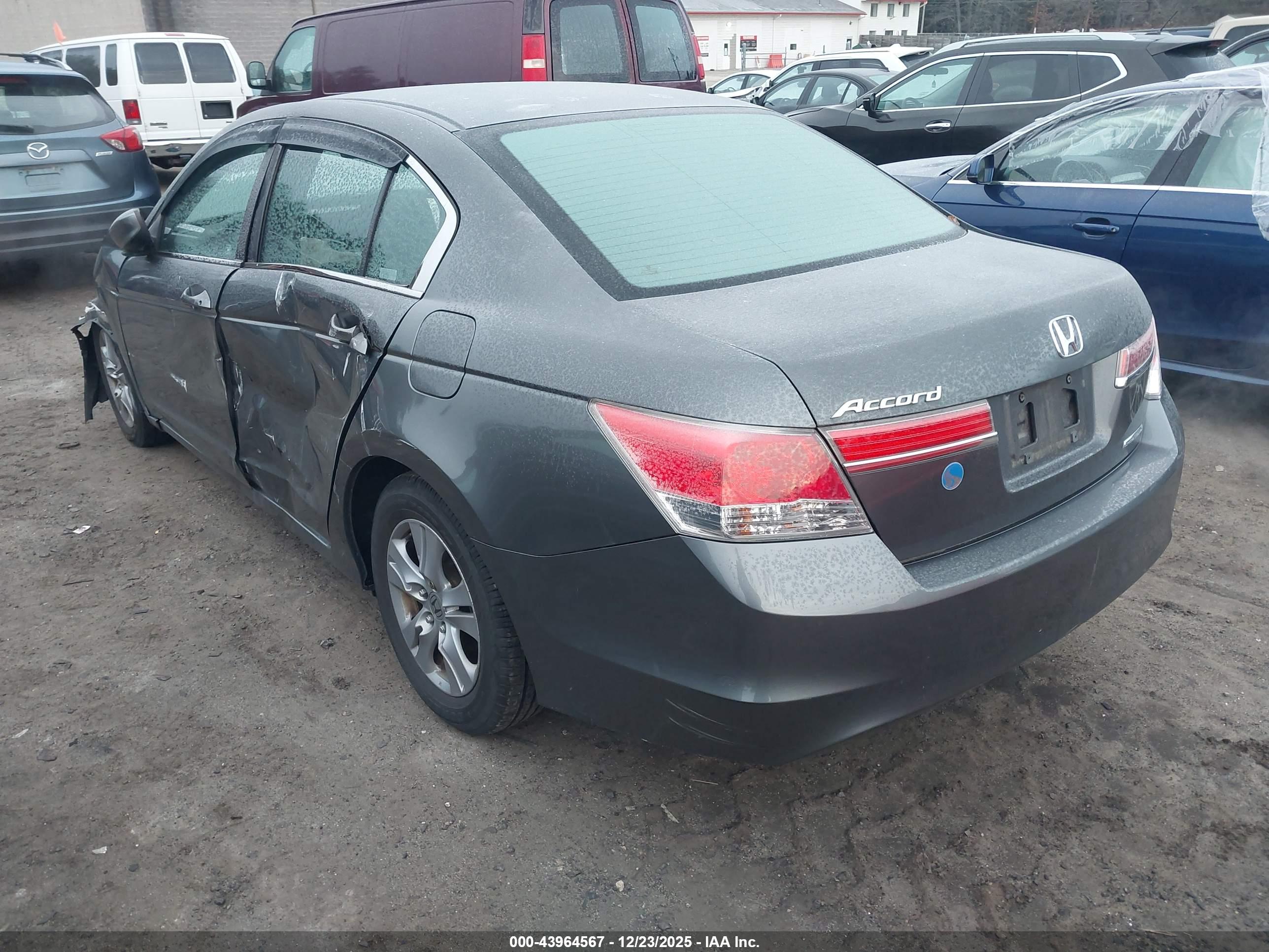 HONDA ACCORD image 3