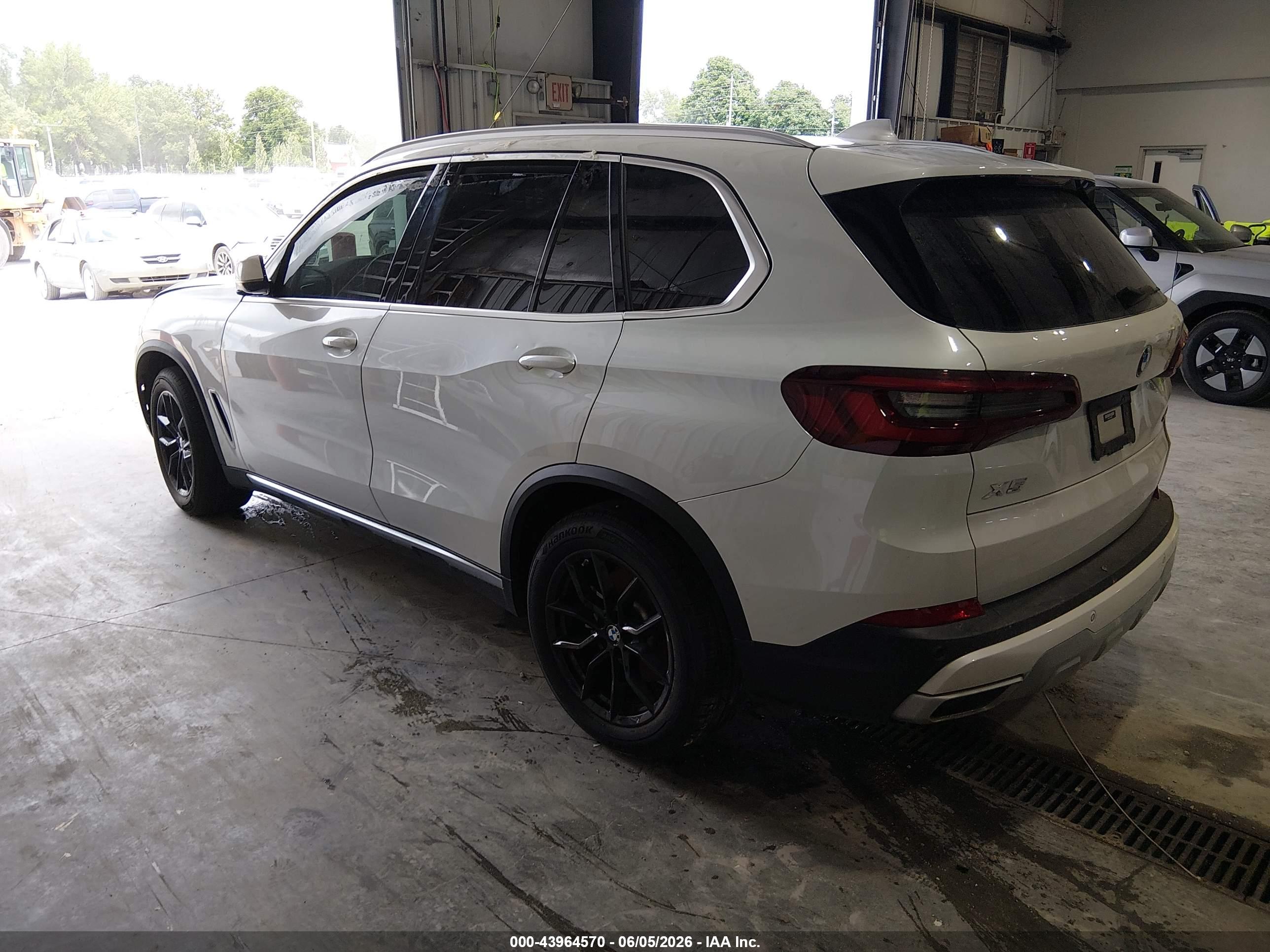 BMW X5 image 3