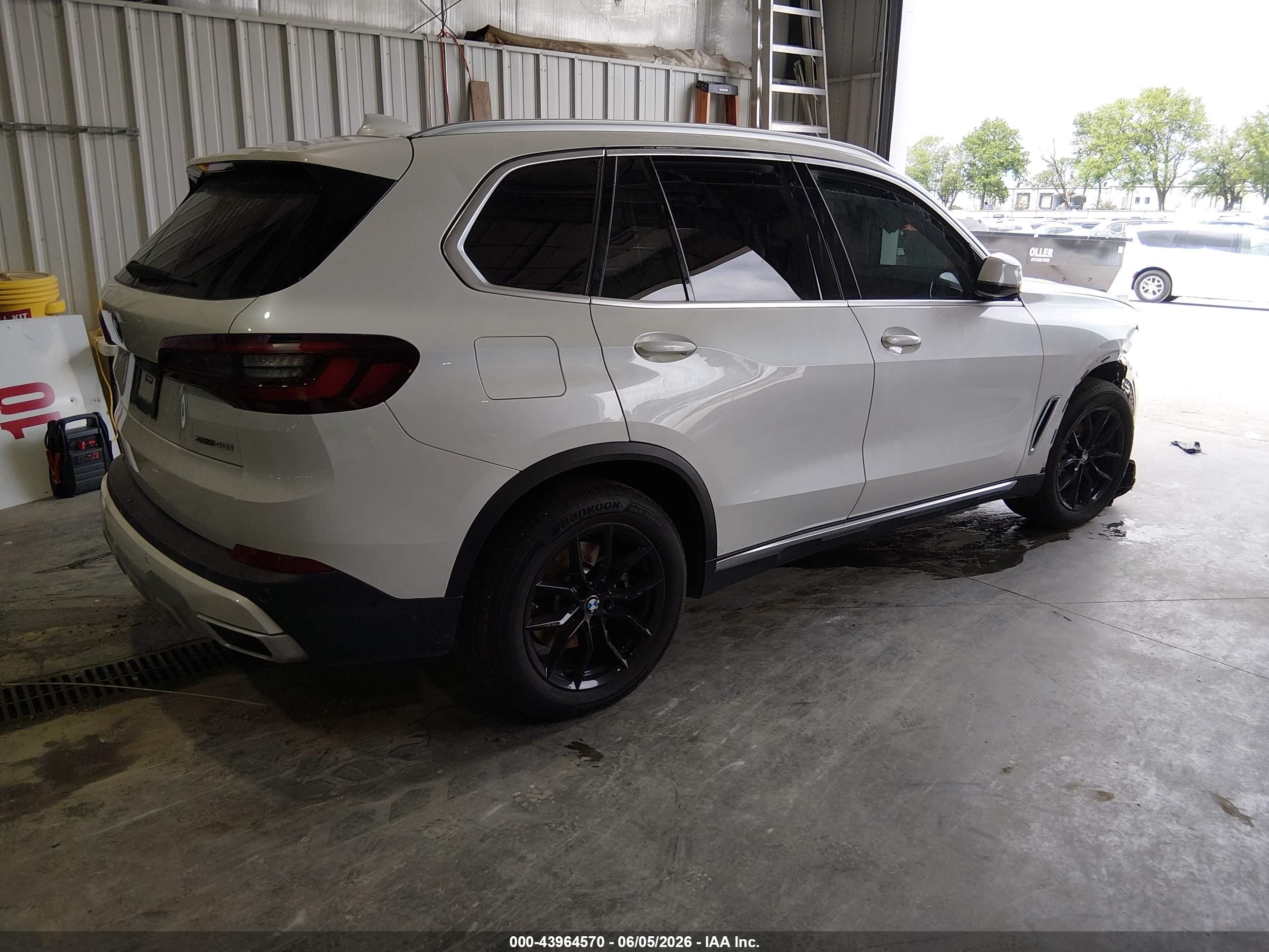 BMW X5 image 4