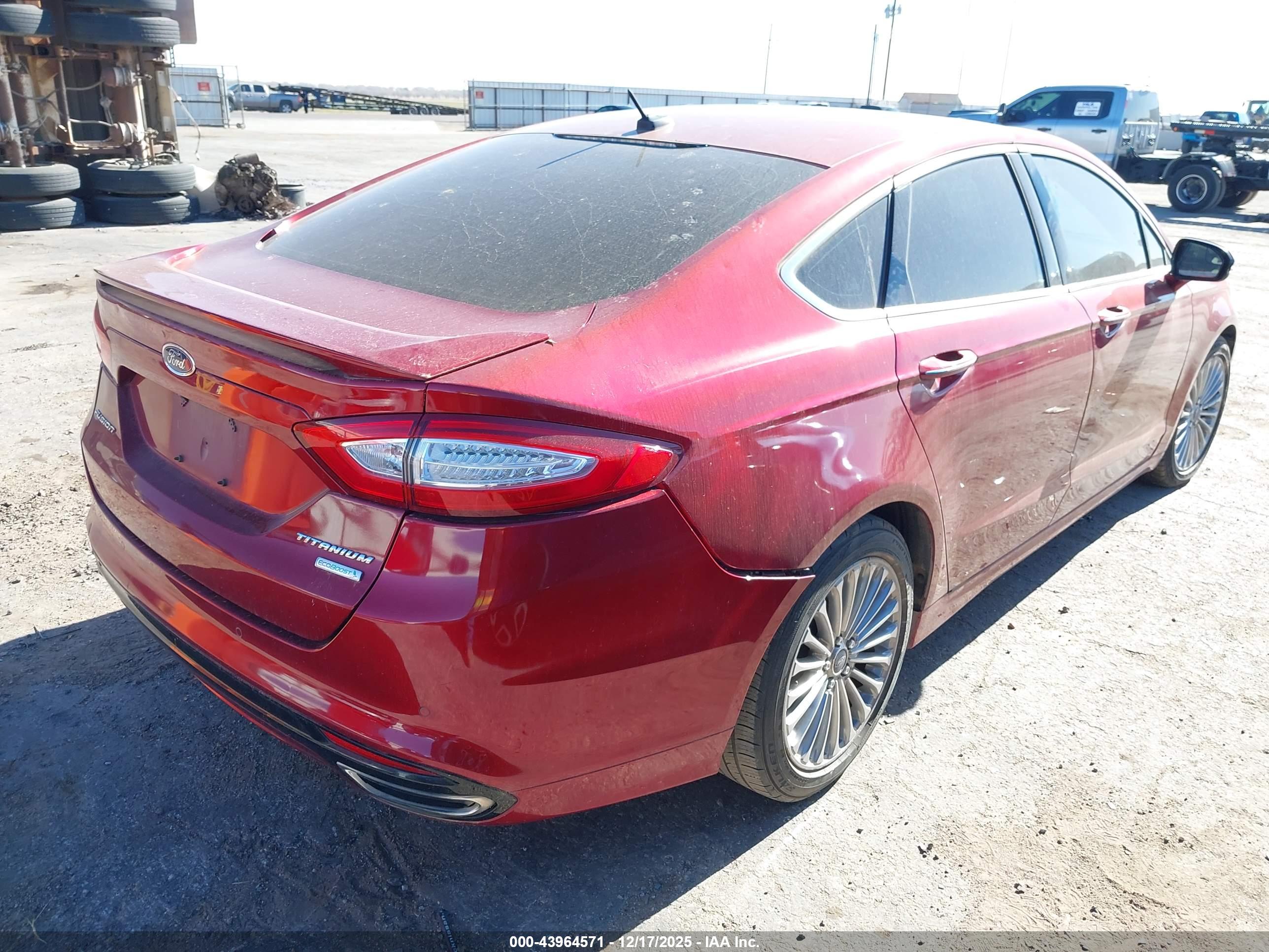 FORD FUSION image 4