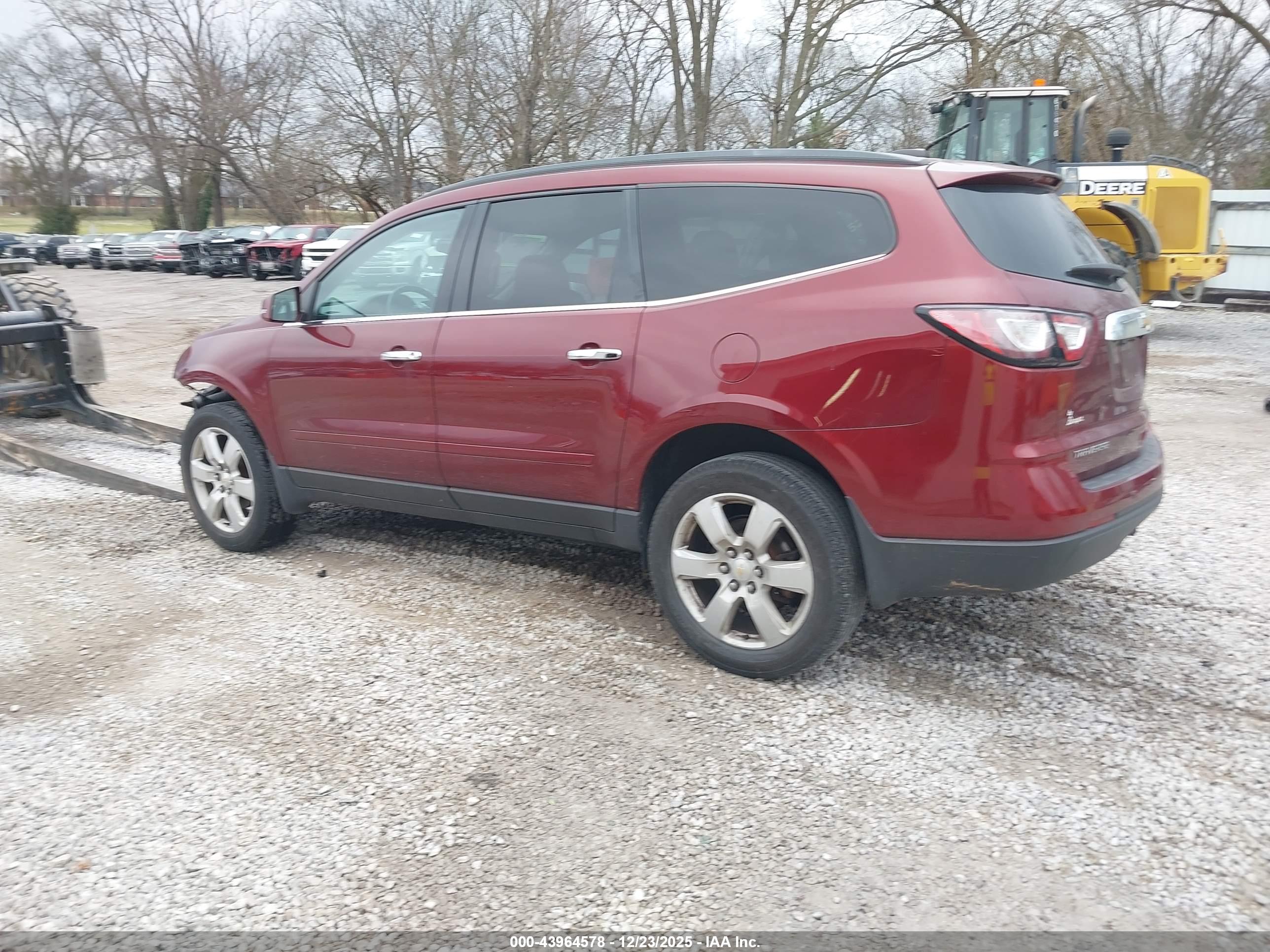 CHEVROLET TRAVERSE image 3