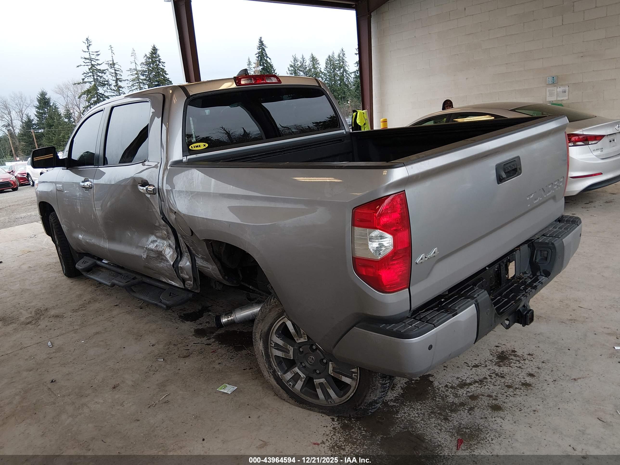 TOYOTA TUNDRA image 3