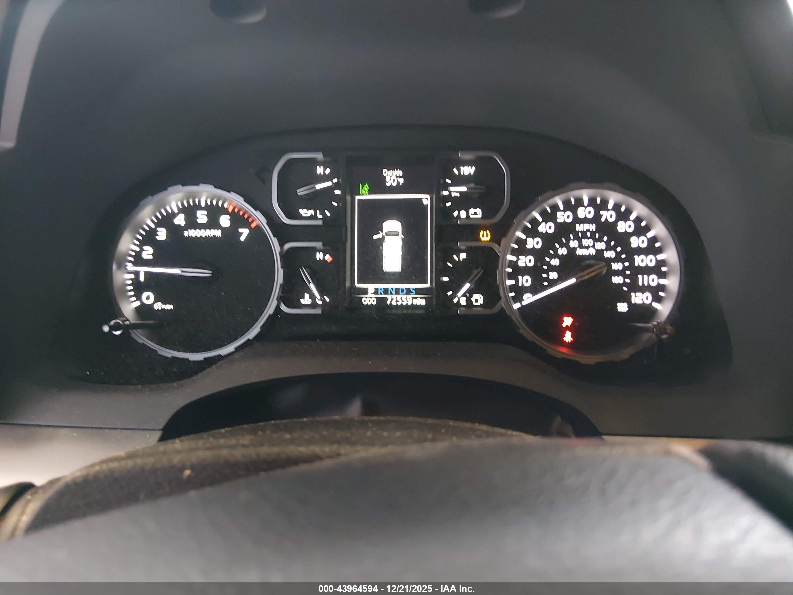 TOYOTA TUNDRA image 7