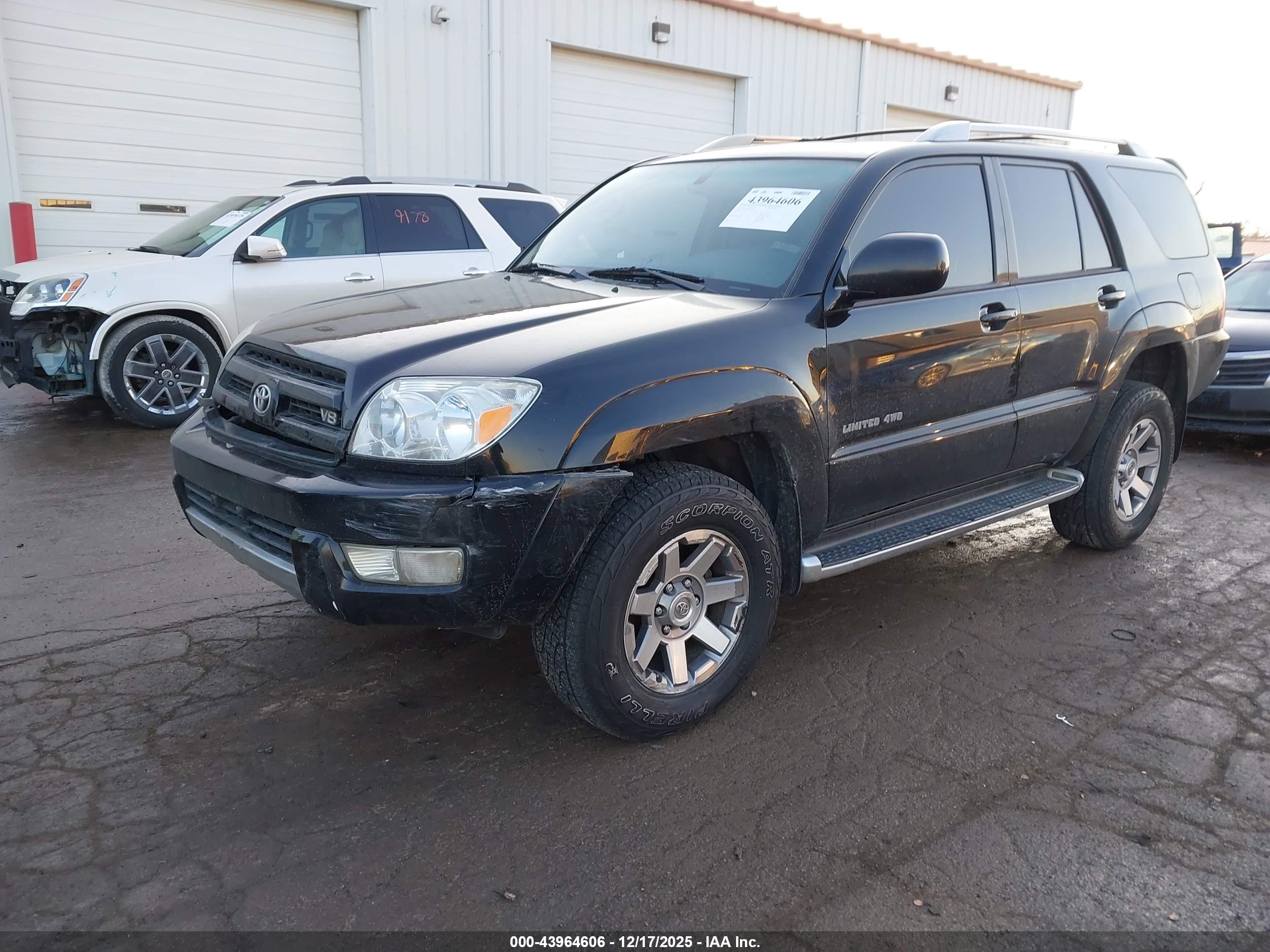 TOYOTA 4RUNNER image 2