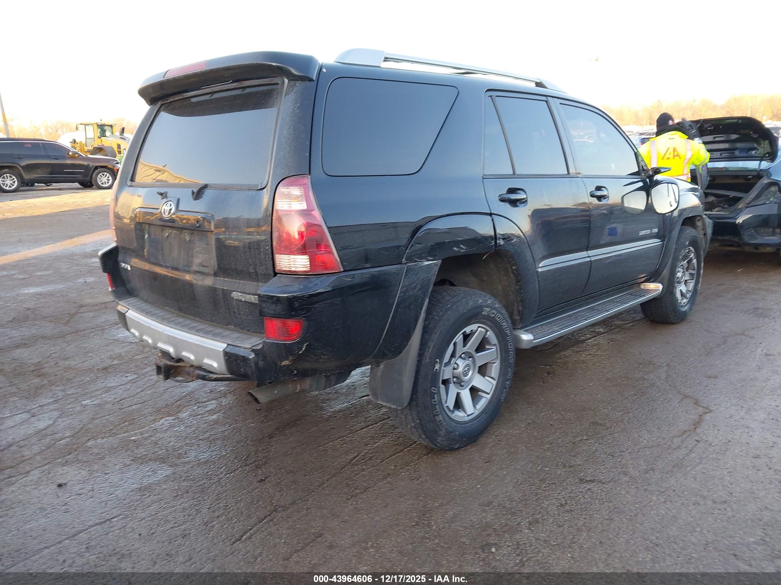 TOYOTA 4RUNNER image 4
