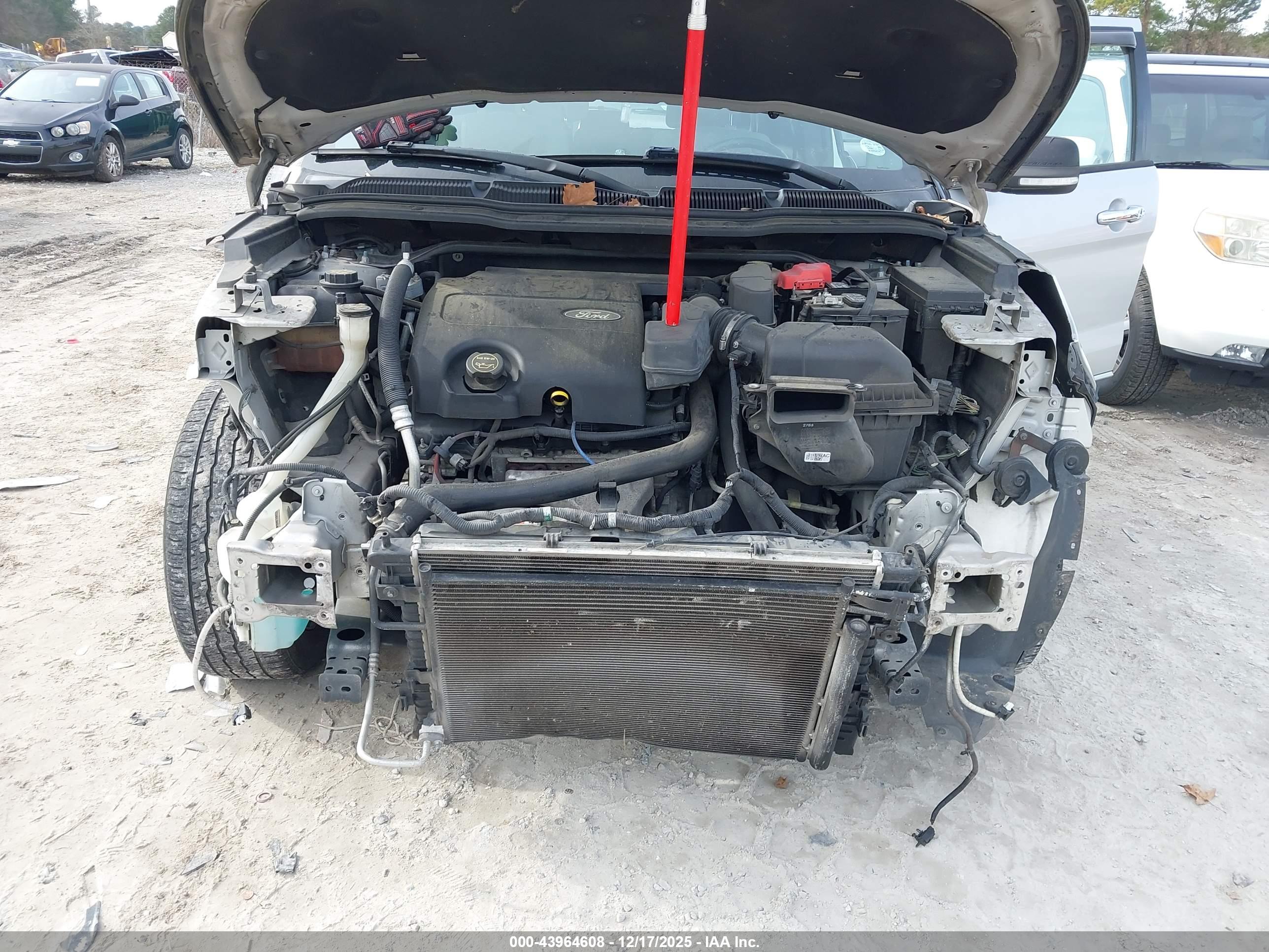 FORD EXPLORER image 6