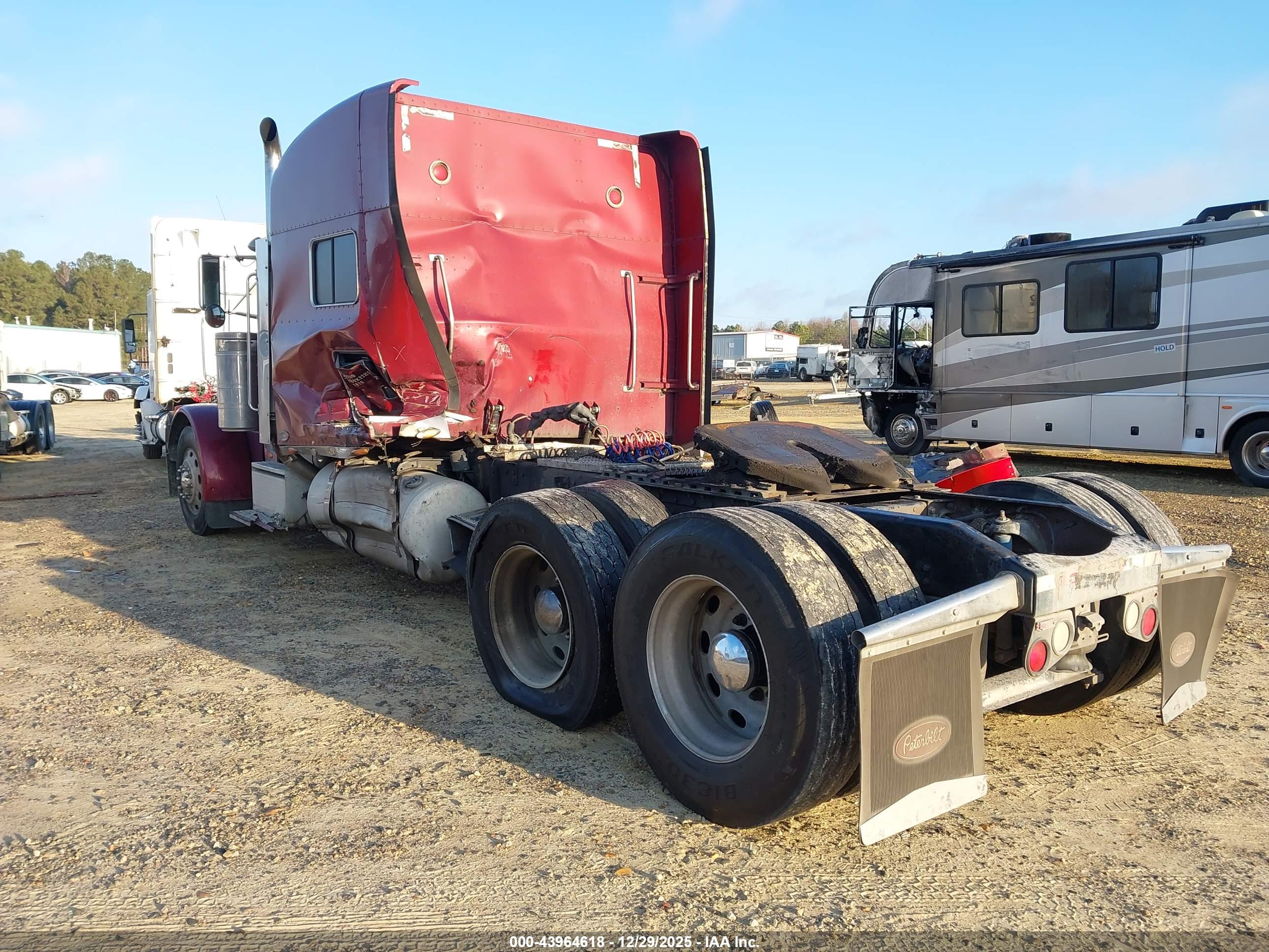 PETERBILT 379 image 3