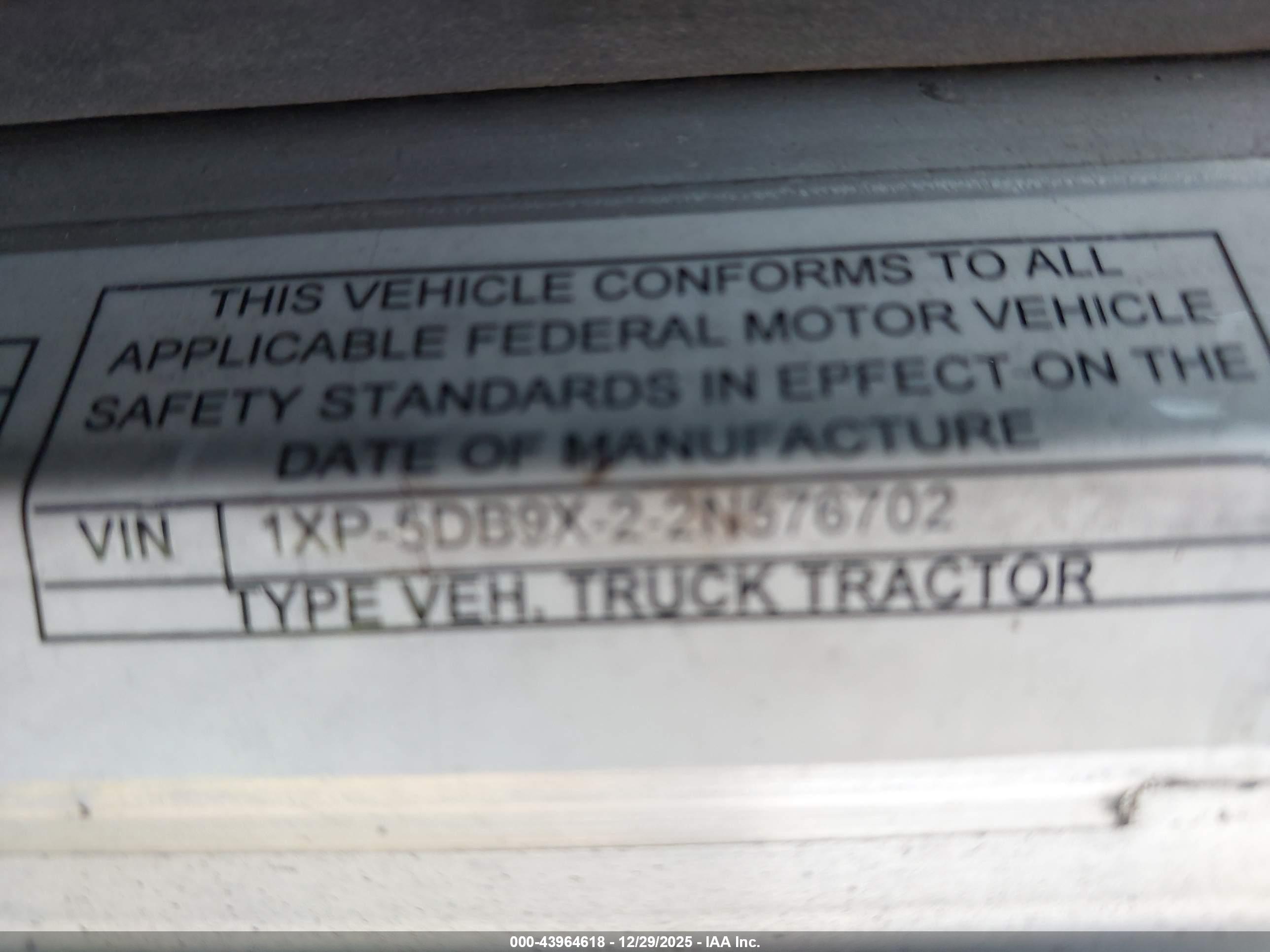 PETERBILT 379 image 9