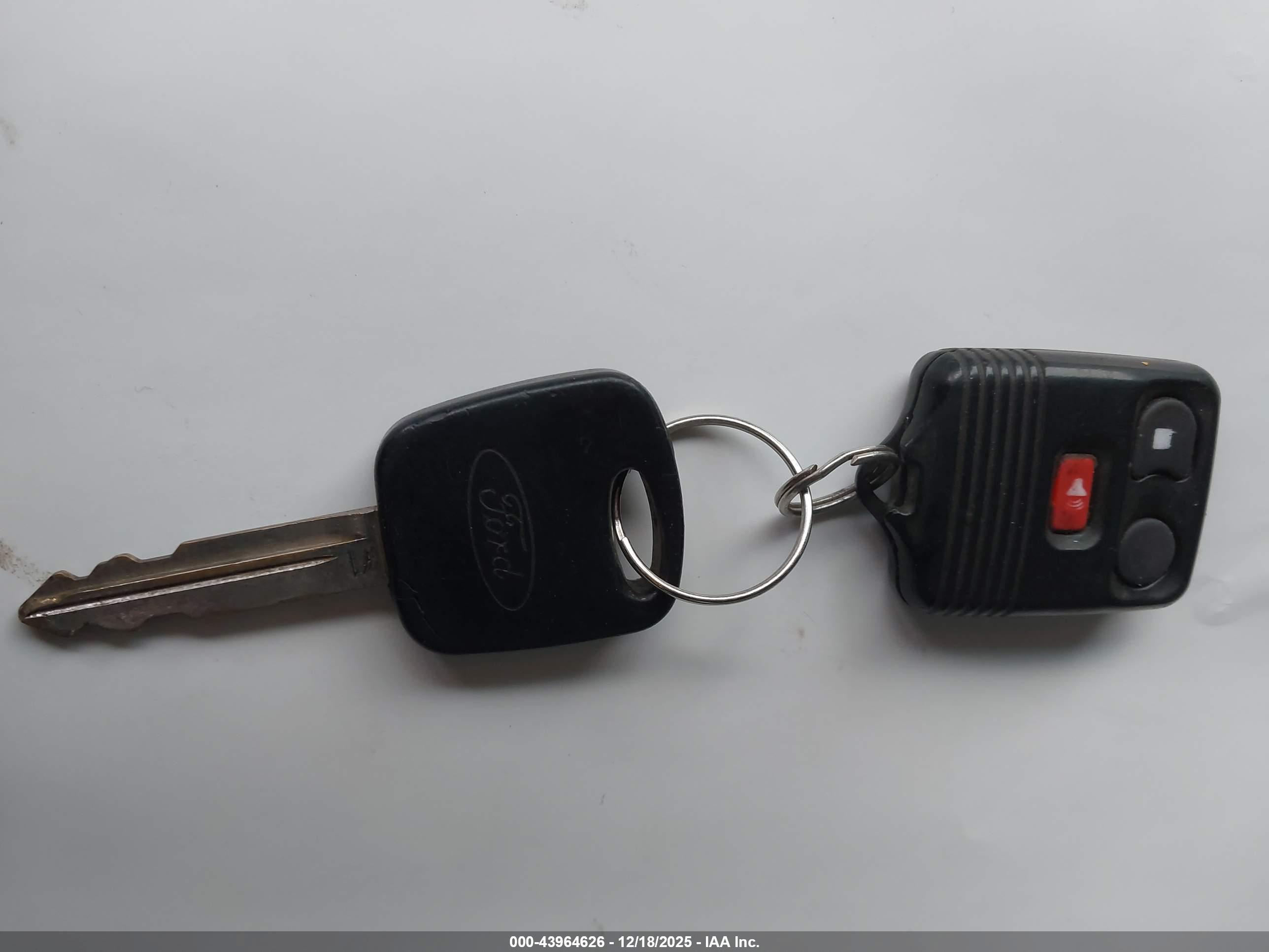 FORD ESCAPE image 11