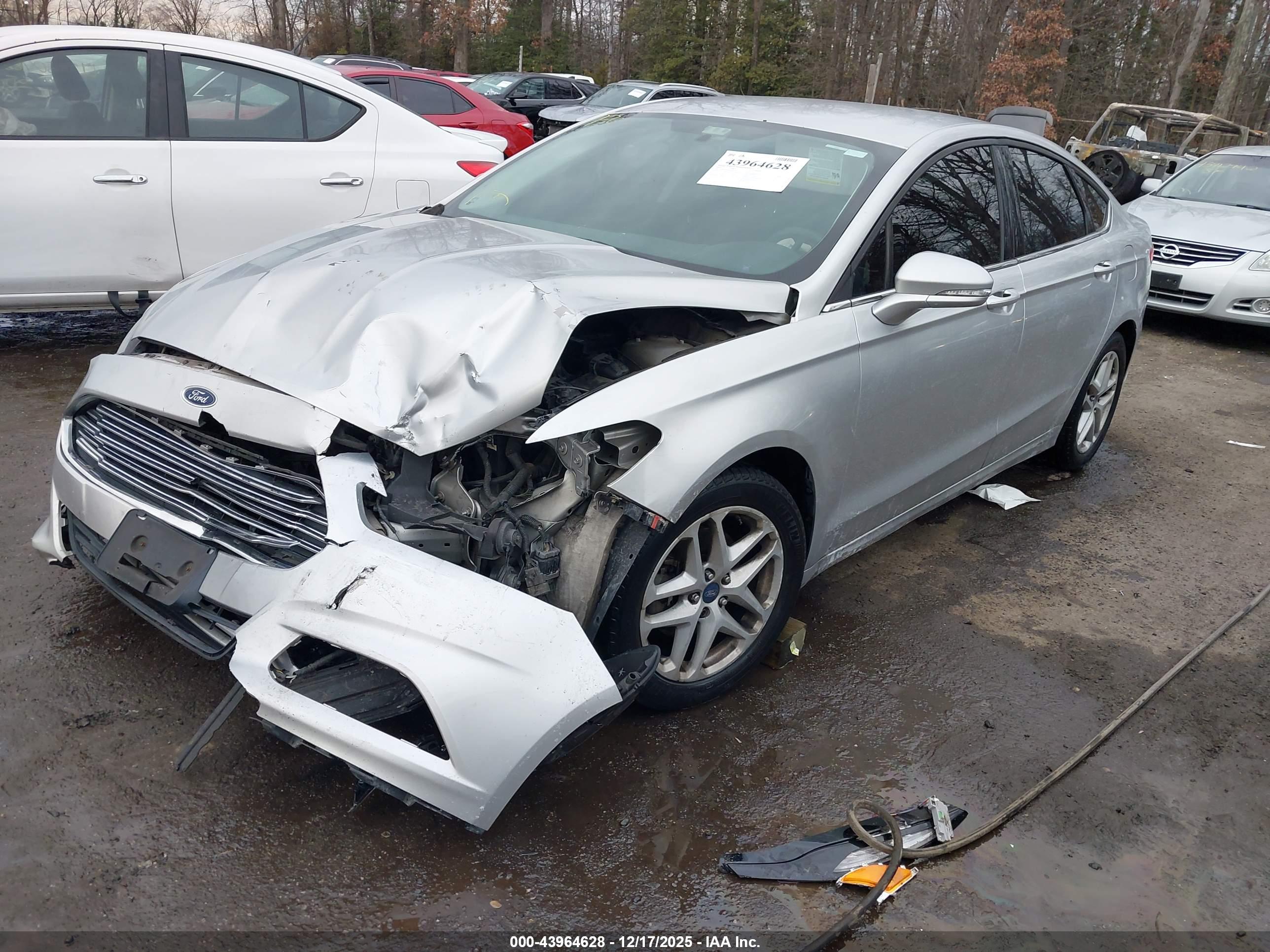 FORD FUSION image 2