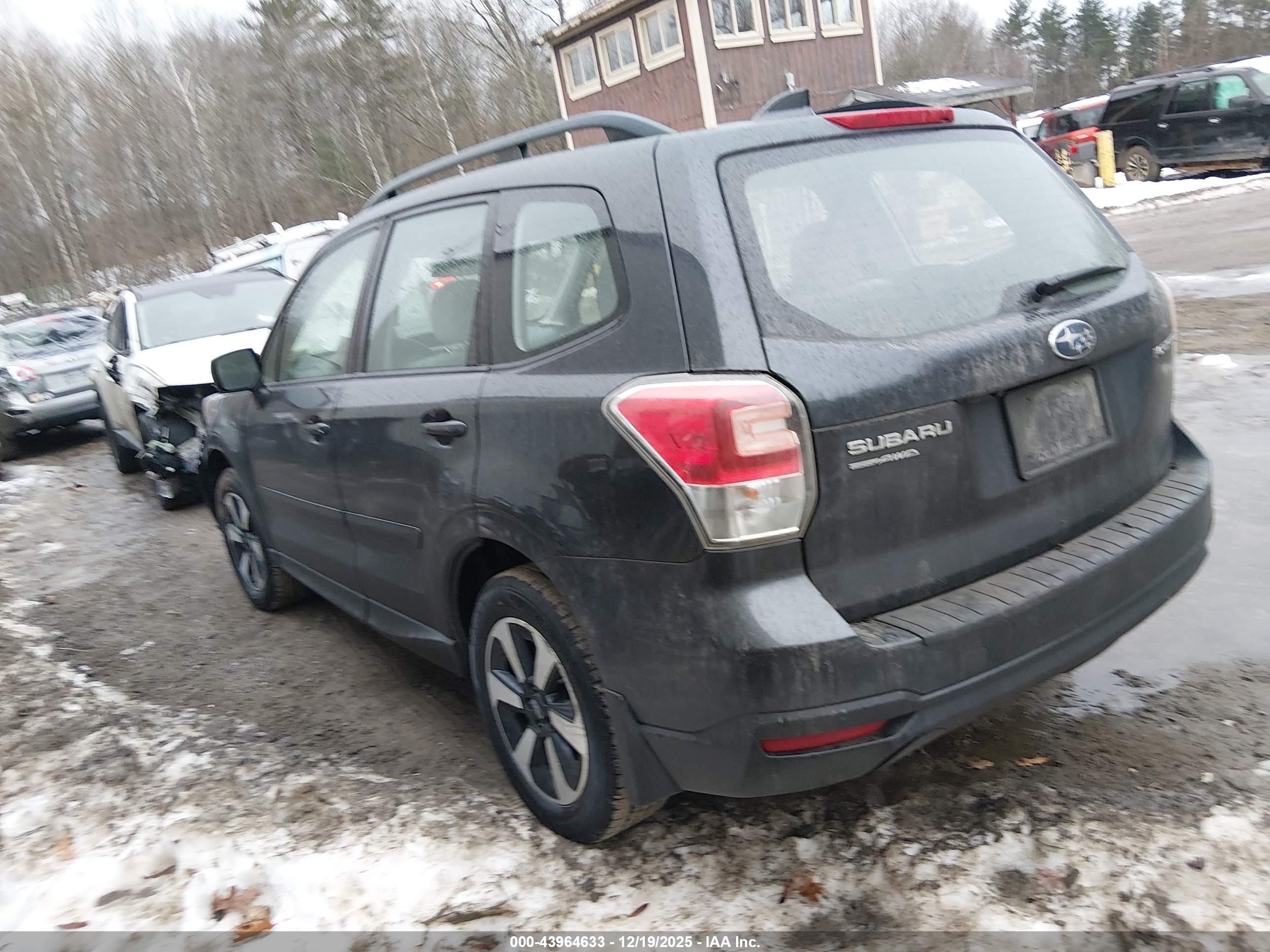 SUBARU FORESTER image 3