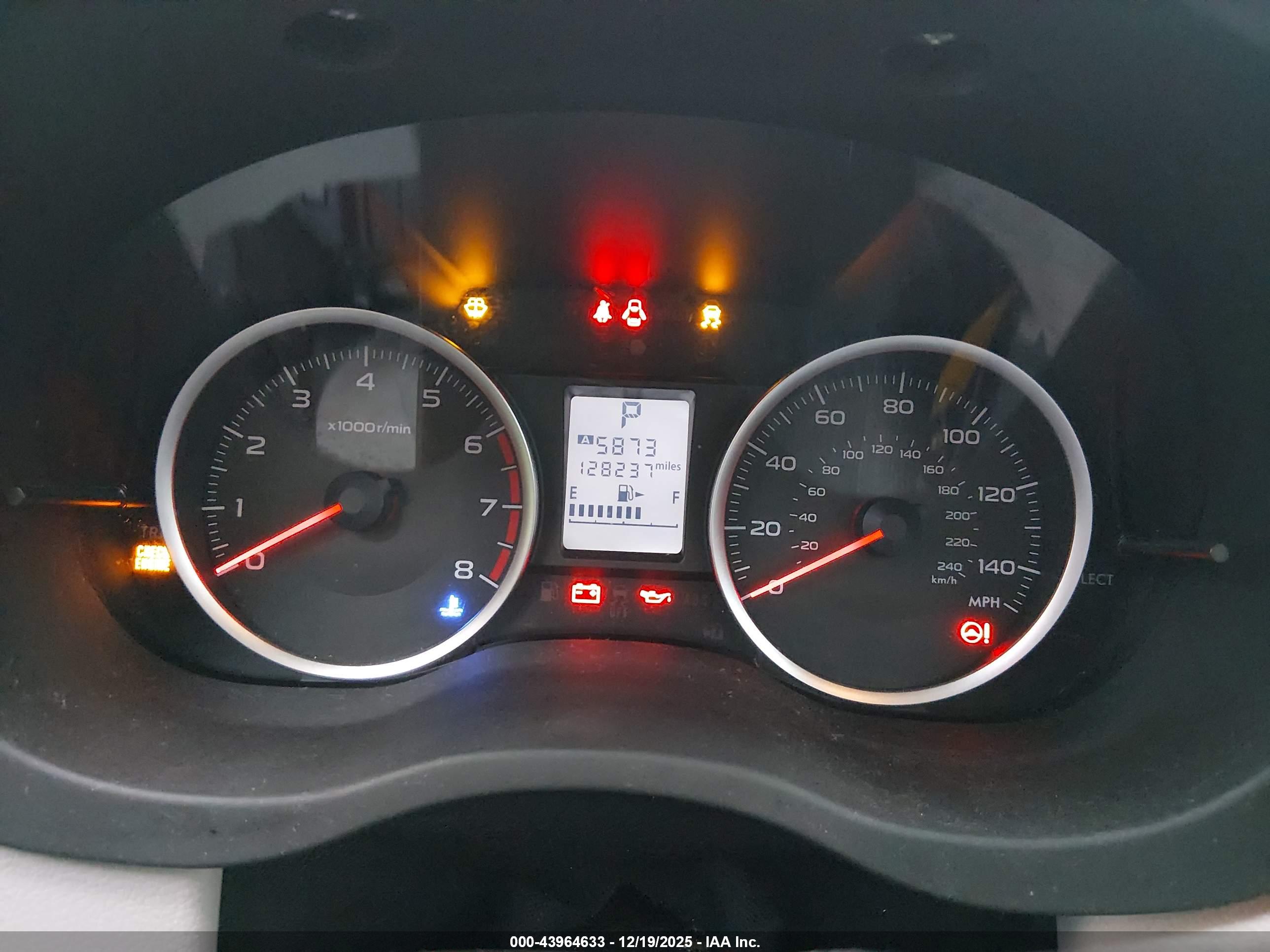 SUBARU FORESTER image 7