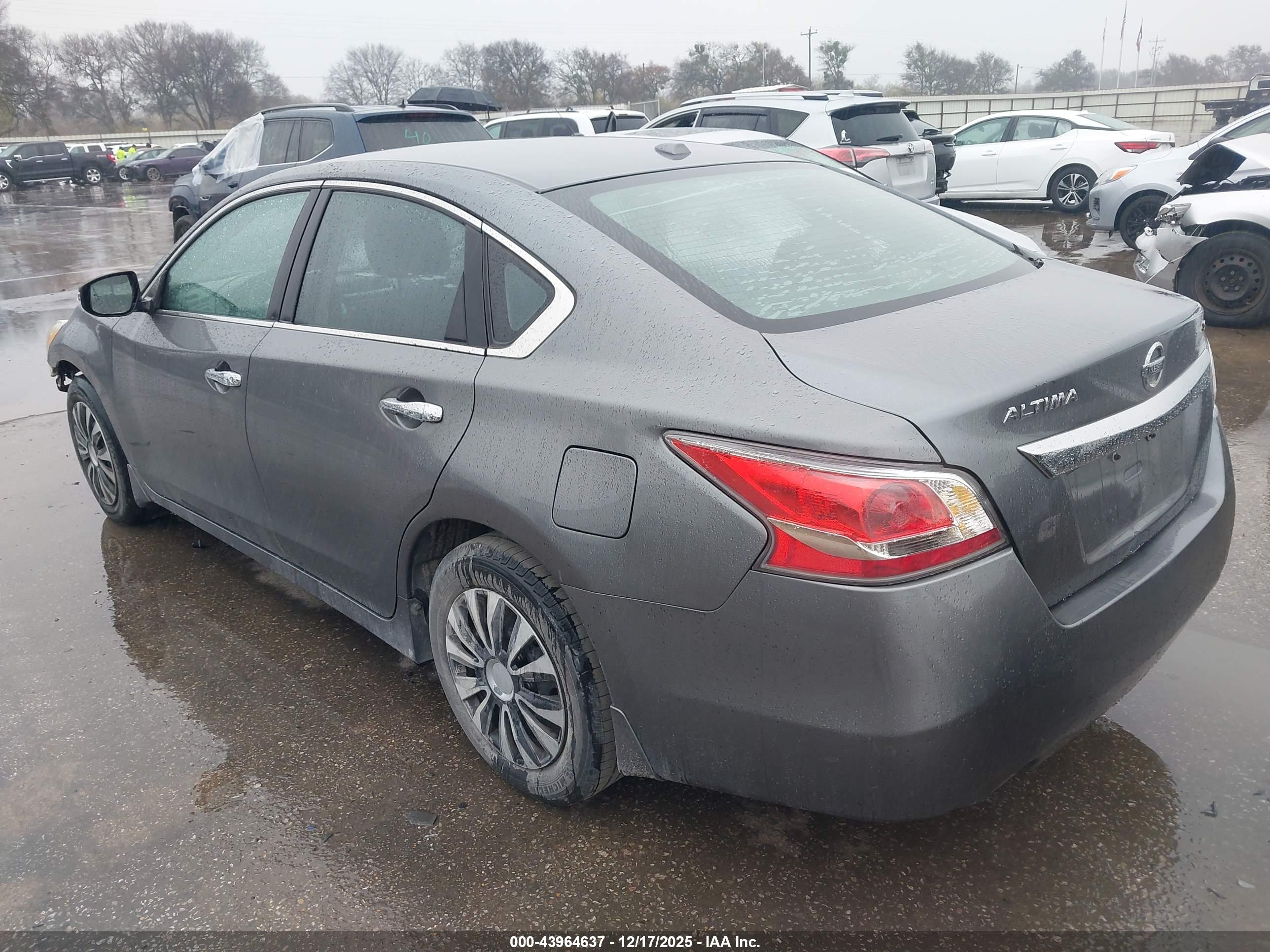 NISSAN ALTIMA image 3