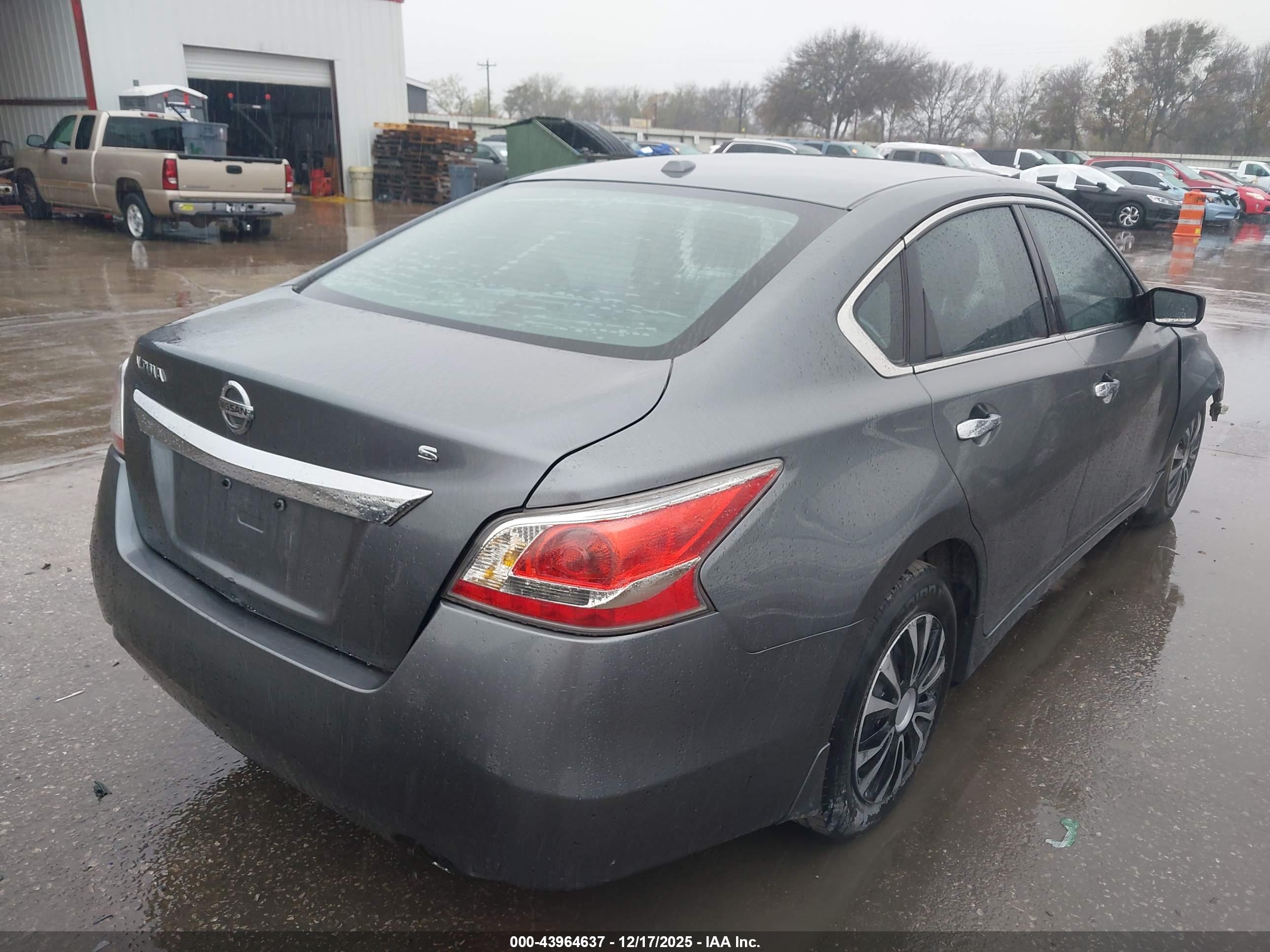 NISSAN ALTIMA image 4
