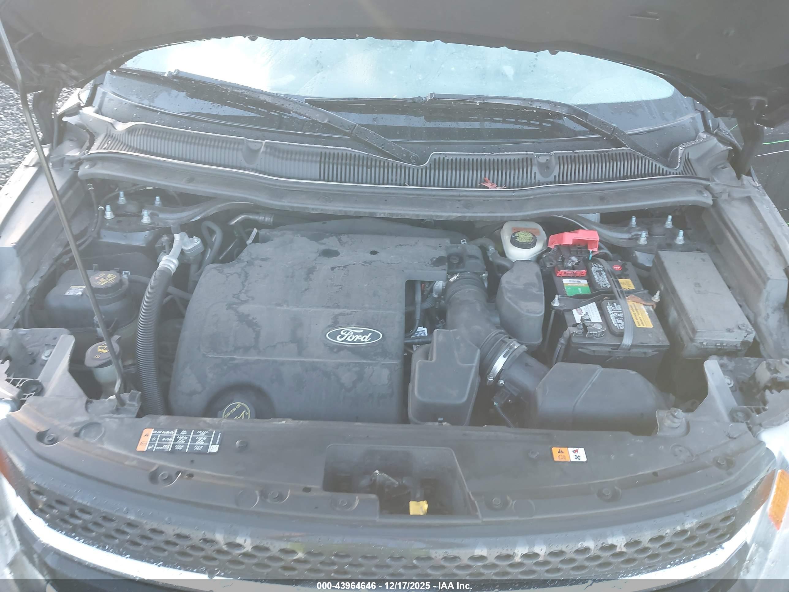 FORD EXPLORER image 10