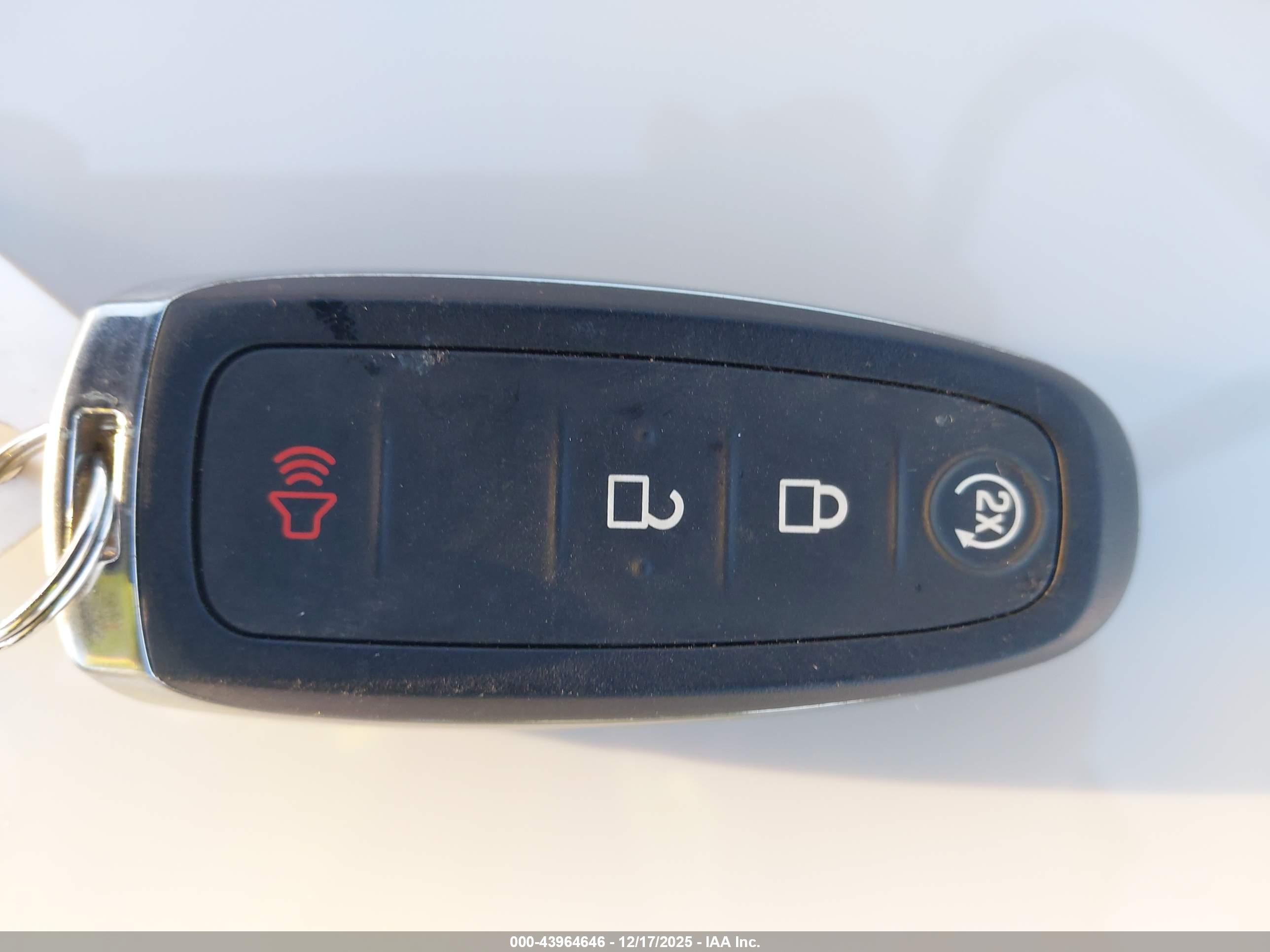 FORD EXPLORER image 11