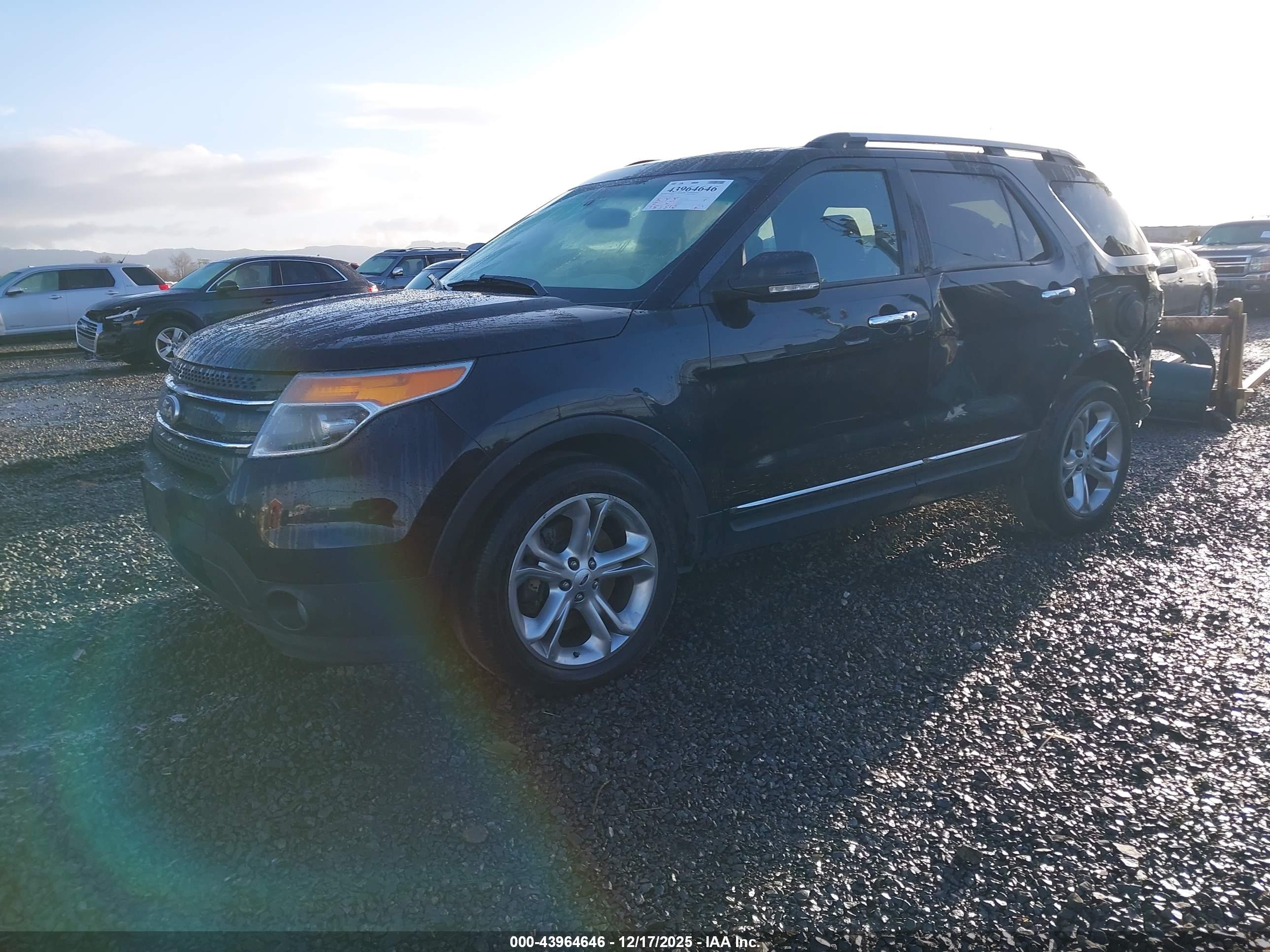 FORD EXPLORER image 2