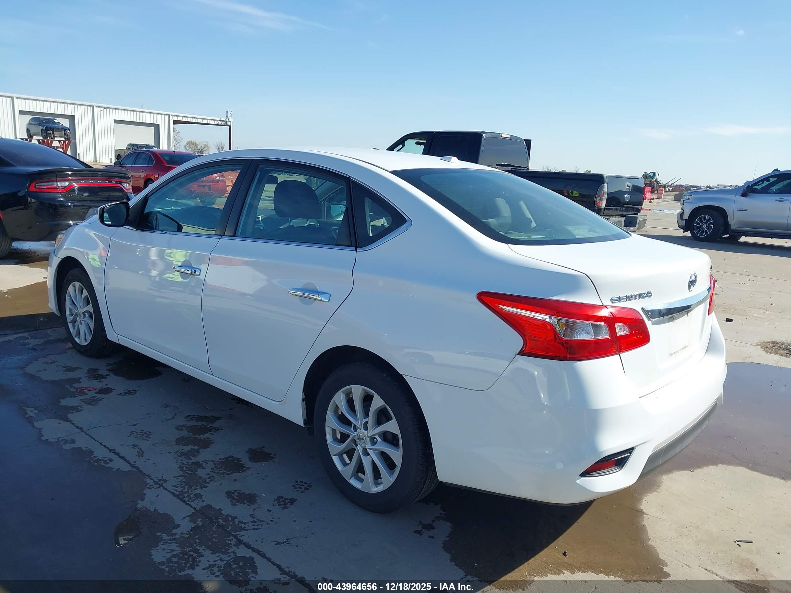 NISSAN SENTRA image 3
