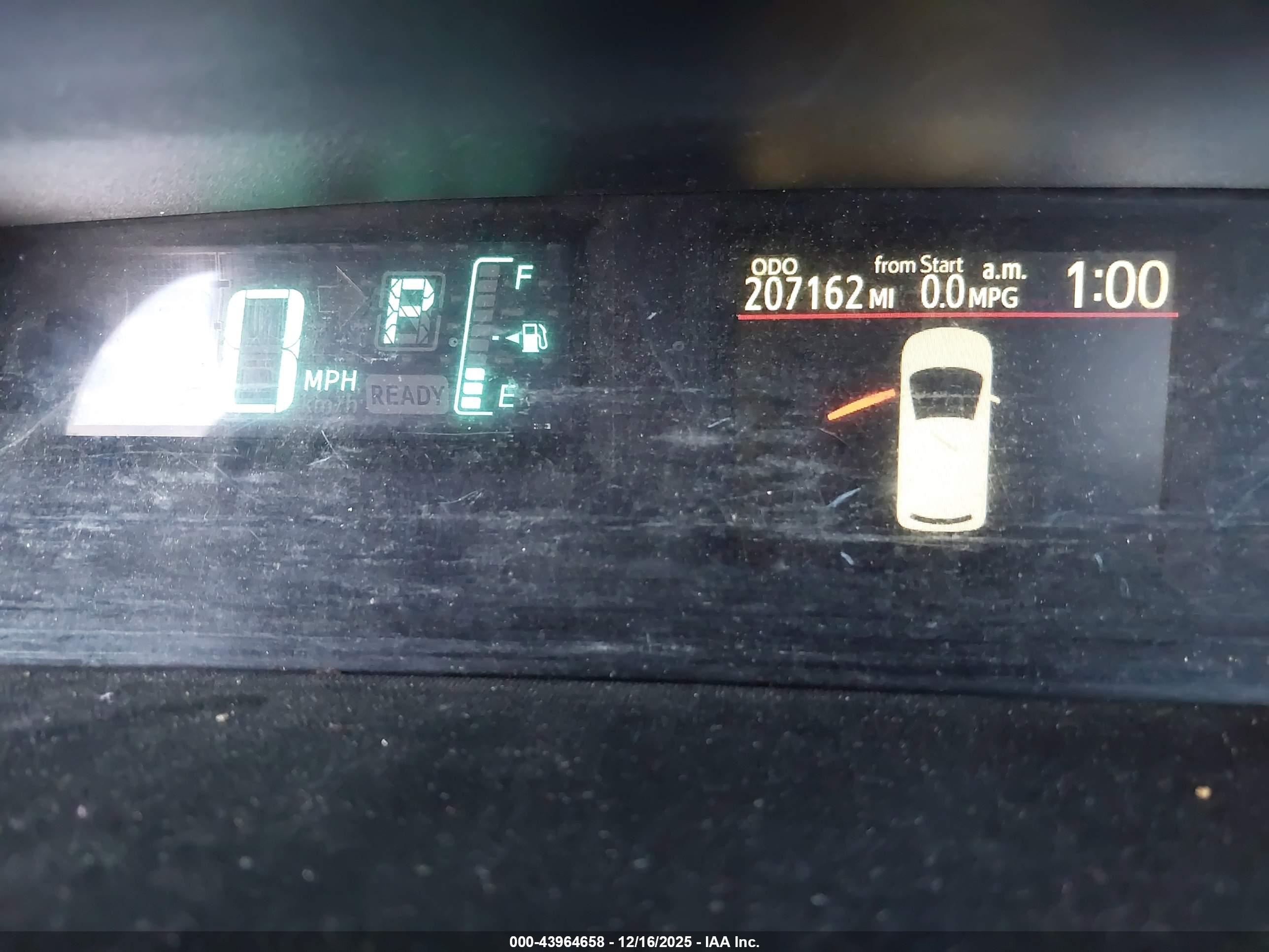 TOYOTA PRIUS image 7
