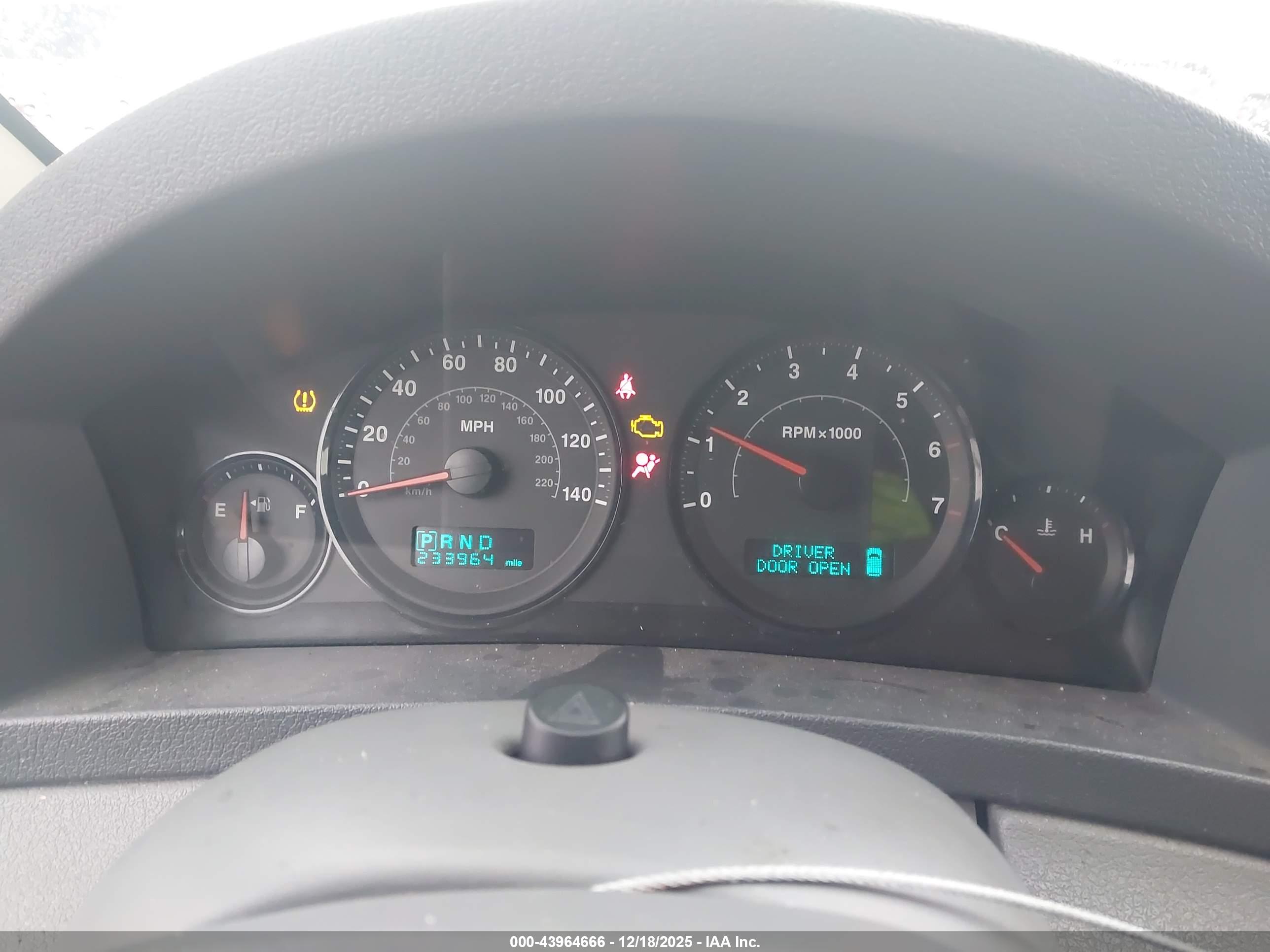 JEEP GRAND image 7