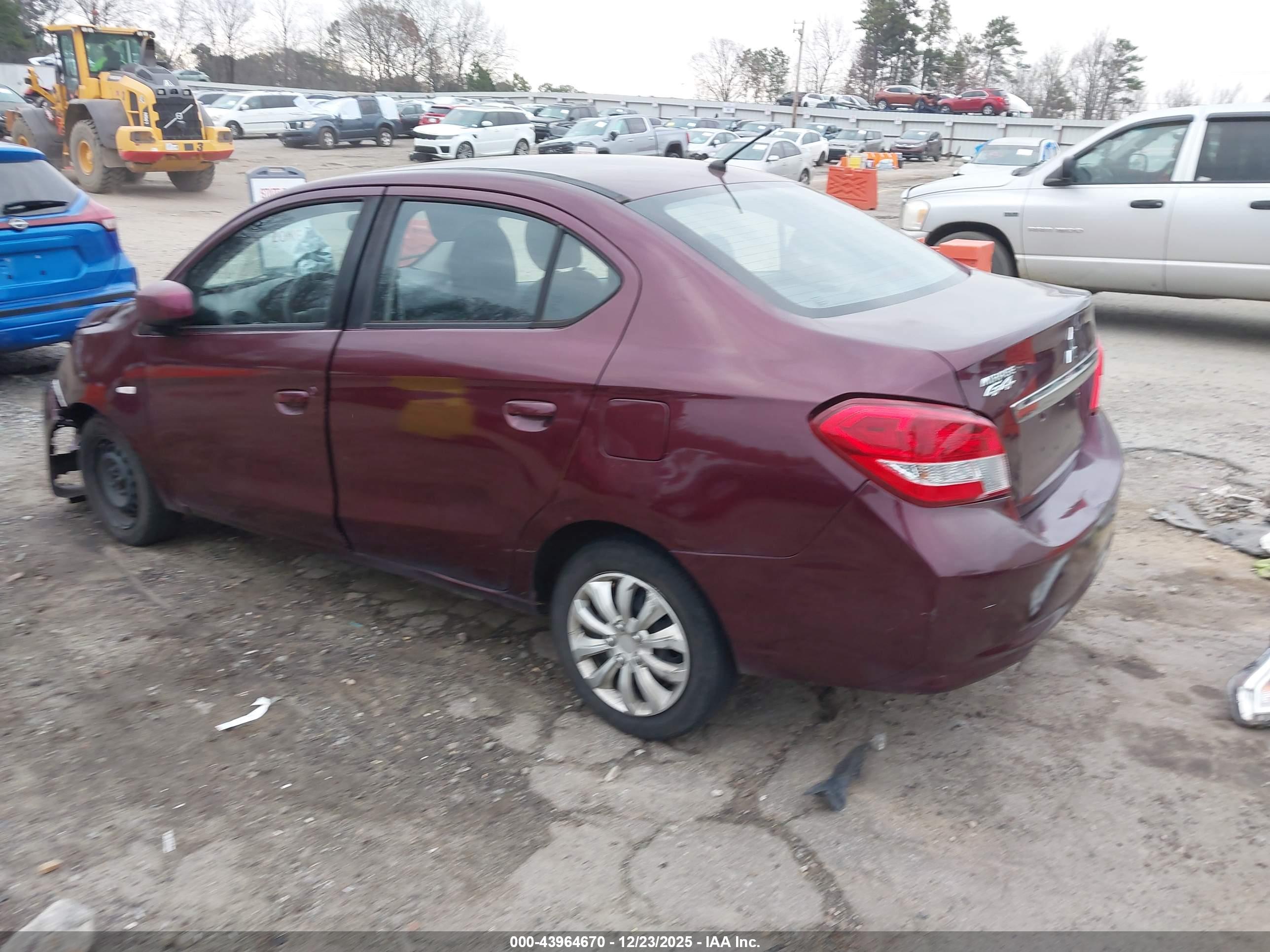 MITSUBISHI MIRAGE image 3
