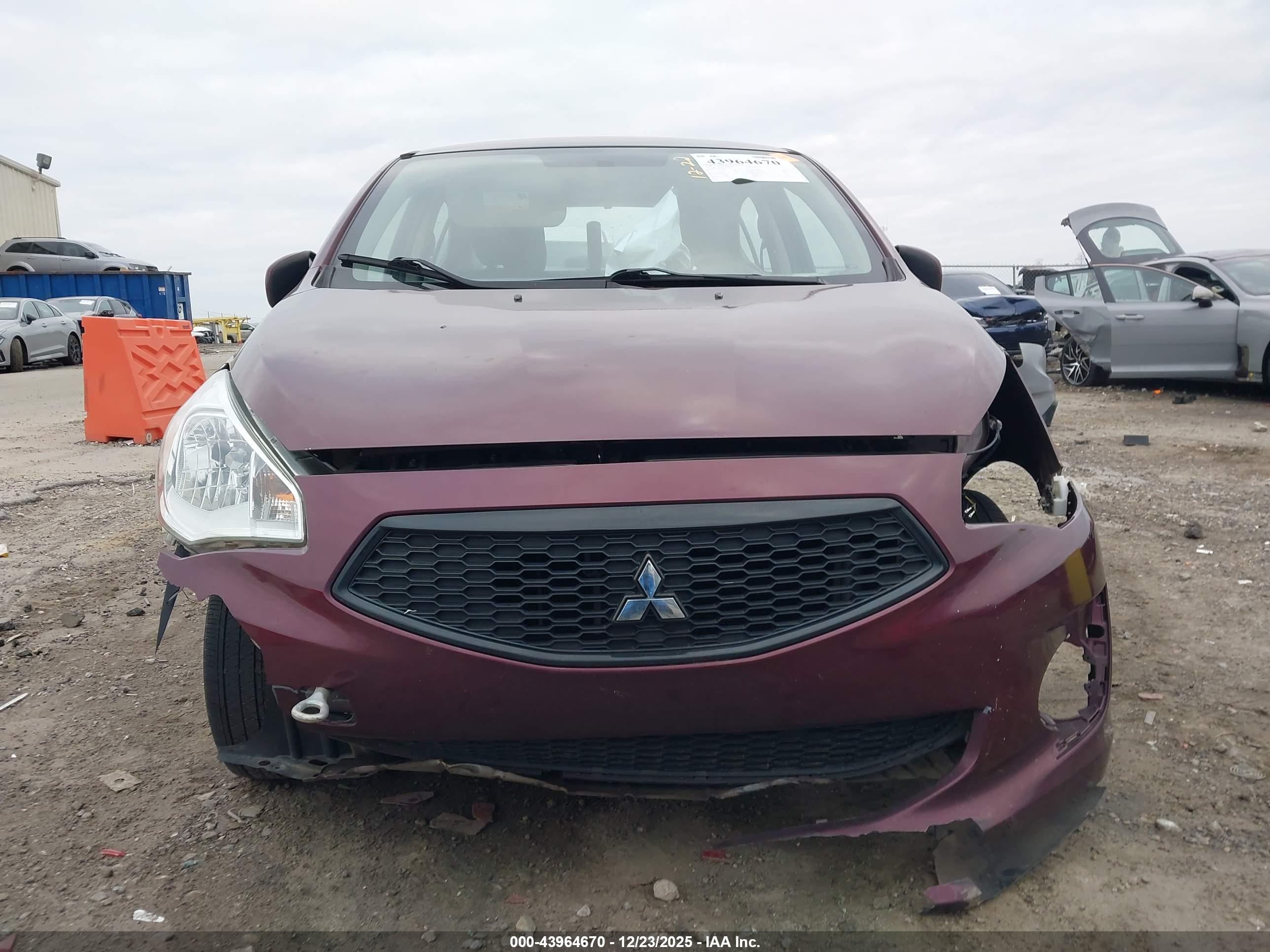 MITSUBISHI MIRAGE image 6