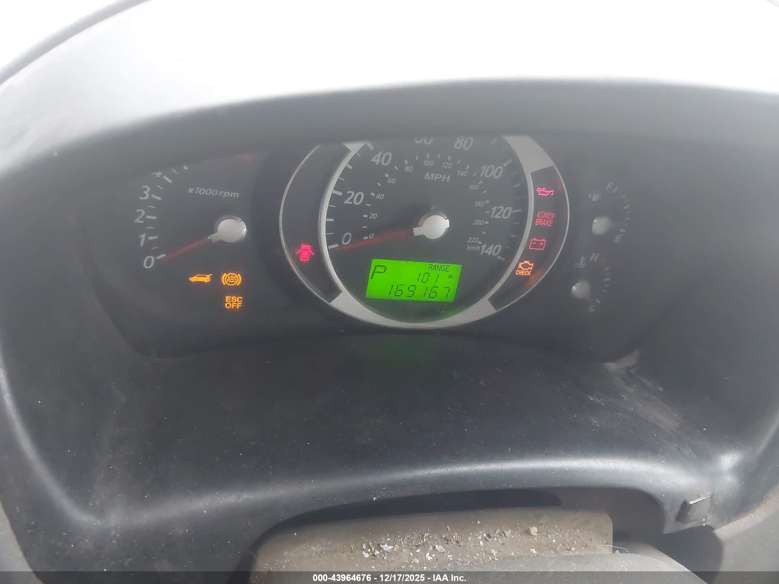 HYUNDAI TUCSON image 7