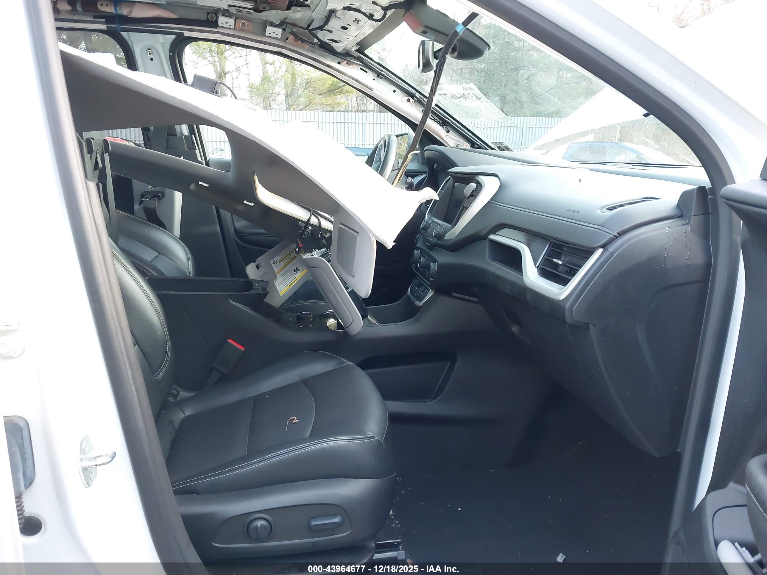 GMC TERRAIN image 5