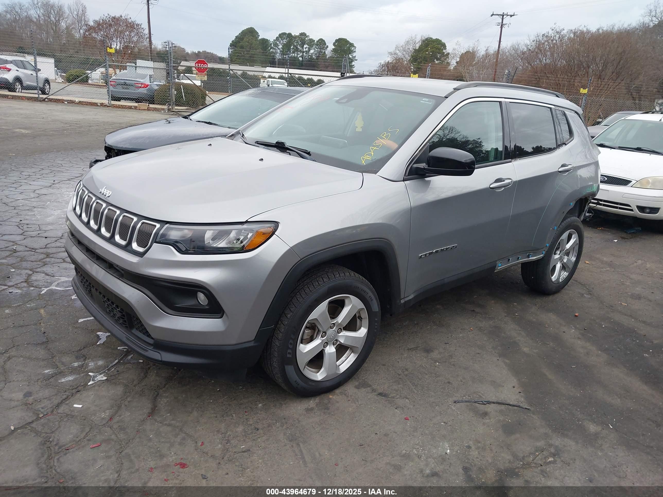 JEEP COMPASS image 2