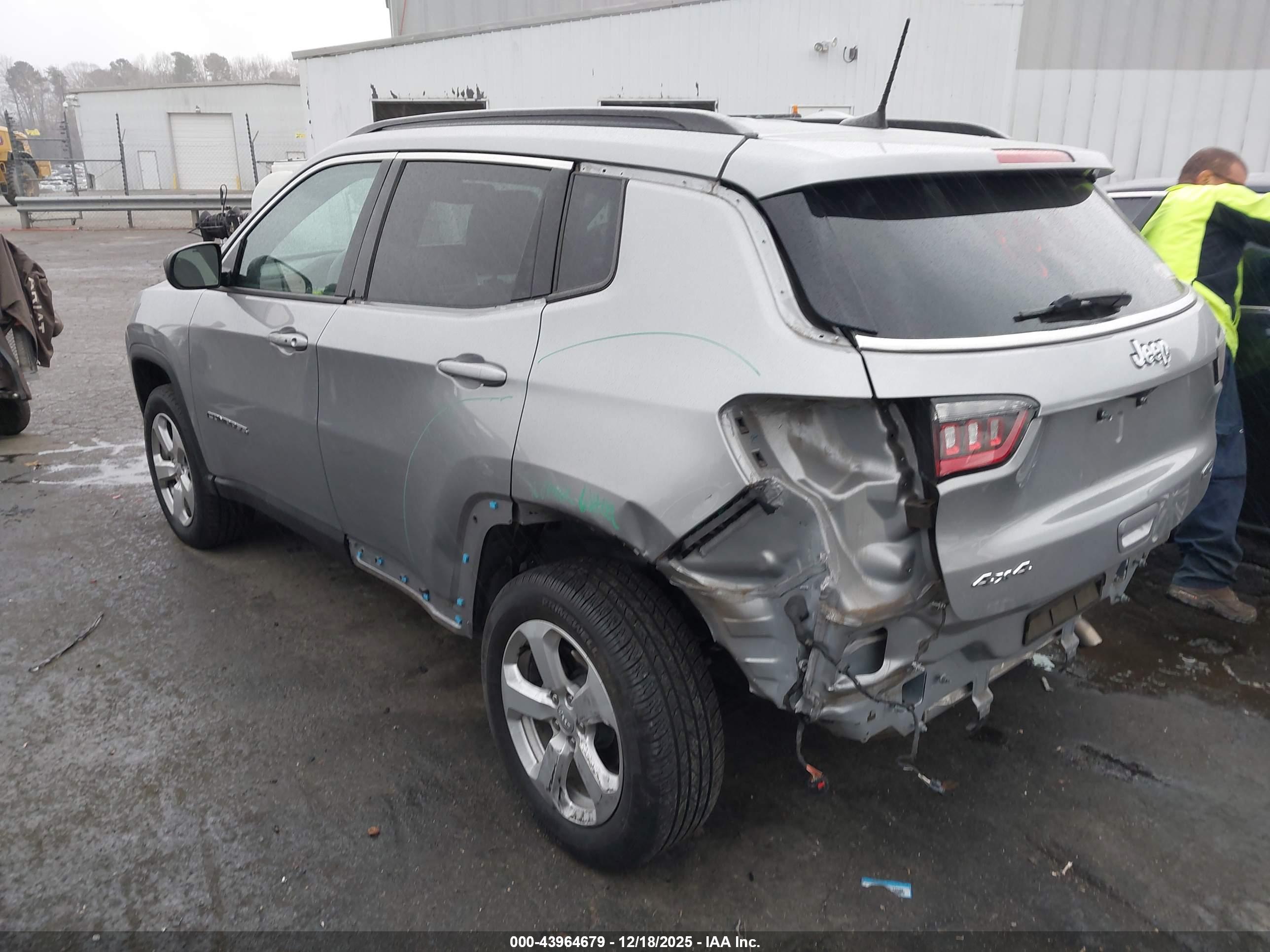 JEEP COMPASS image 3
