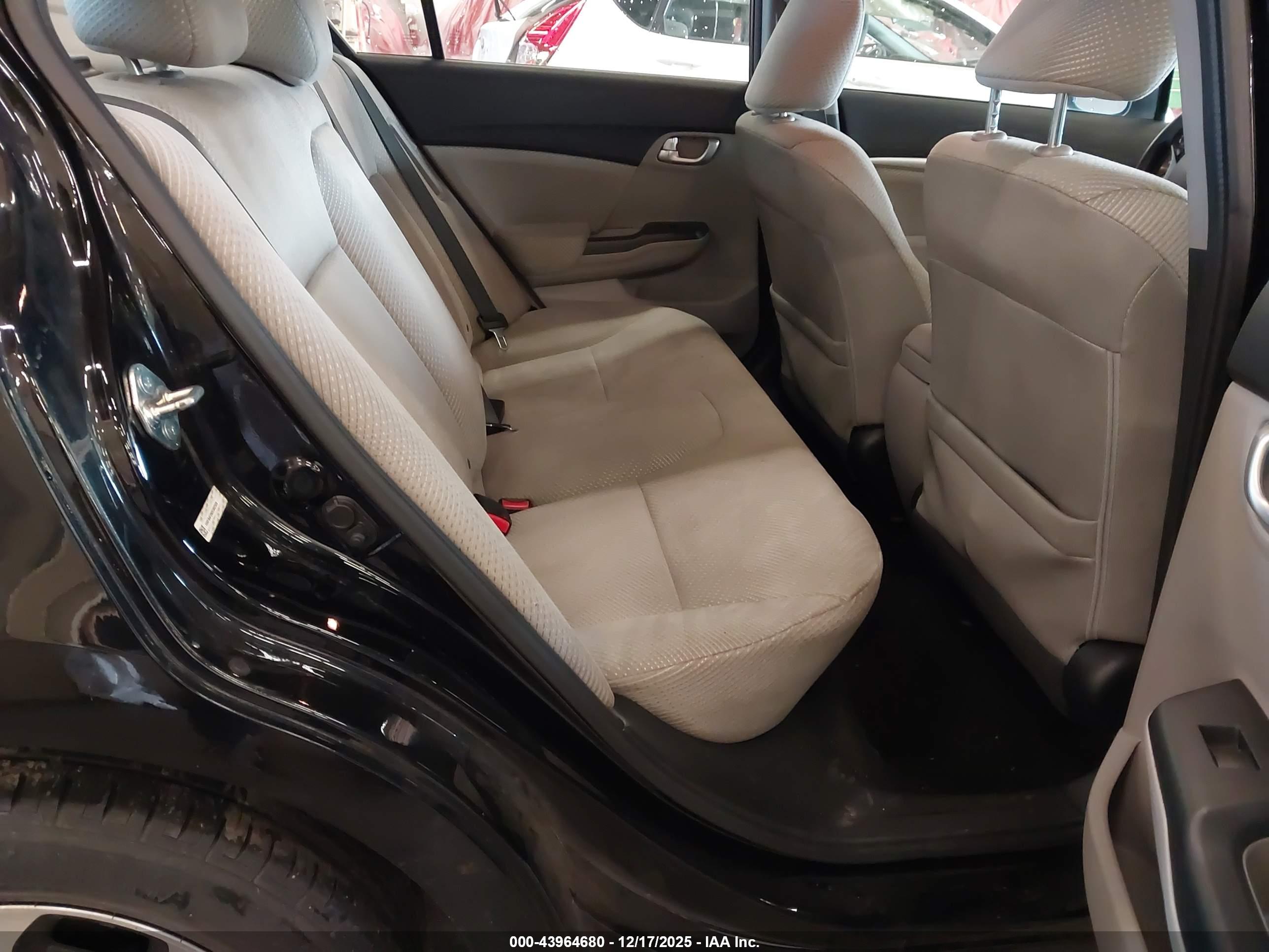 HONDA CIVIC image 8